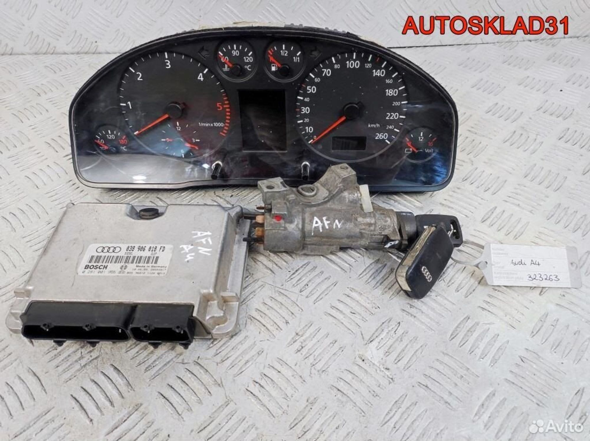 Панель приборов комплект Audi A4 B5 AFN 8D0919881H, 10200 рублей, Дубовое