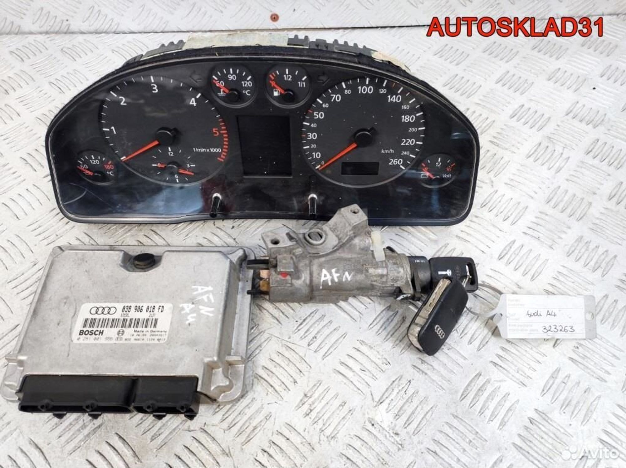 Панель приборов комплект Audi A4 B5 AFN 8D0919881H, 10200 рублей, Дубовое