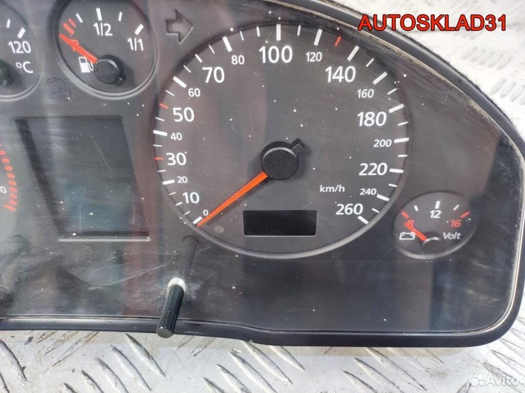 Панель приборов комплект Audi A4 B5 AFN 8D0919881H, 10200 рублей, Дубовое