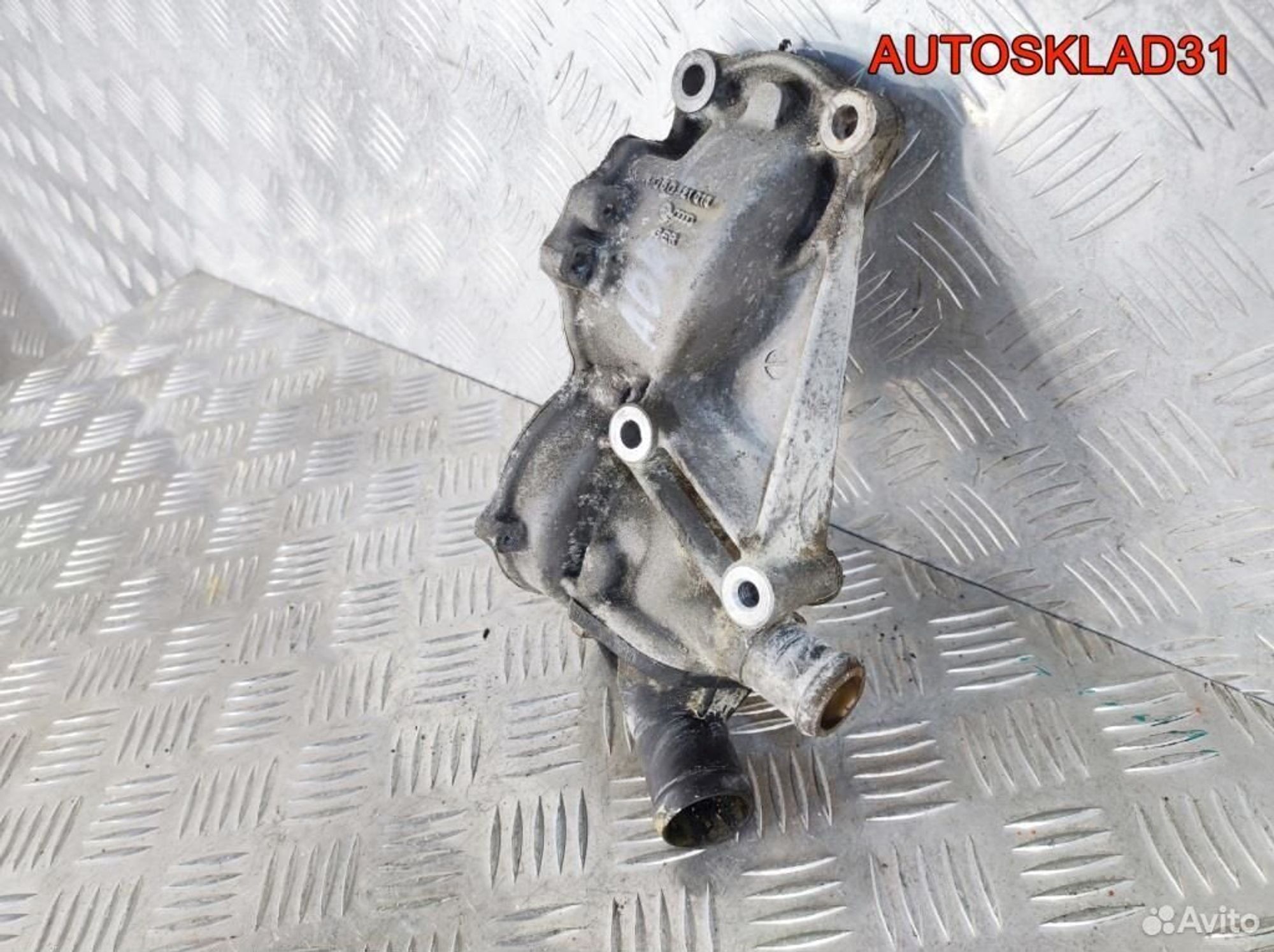 Корпус помпы Audi A4 B5 1,8 ADR R050121013, 900 рублей, Дубовое