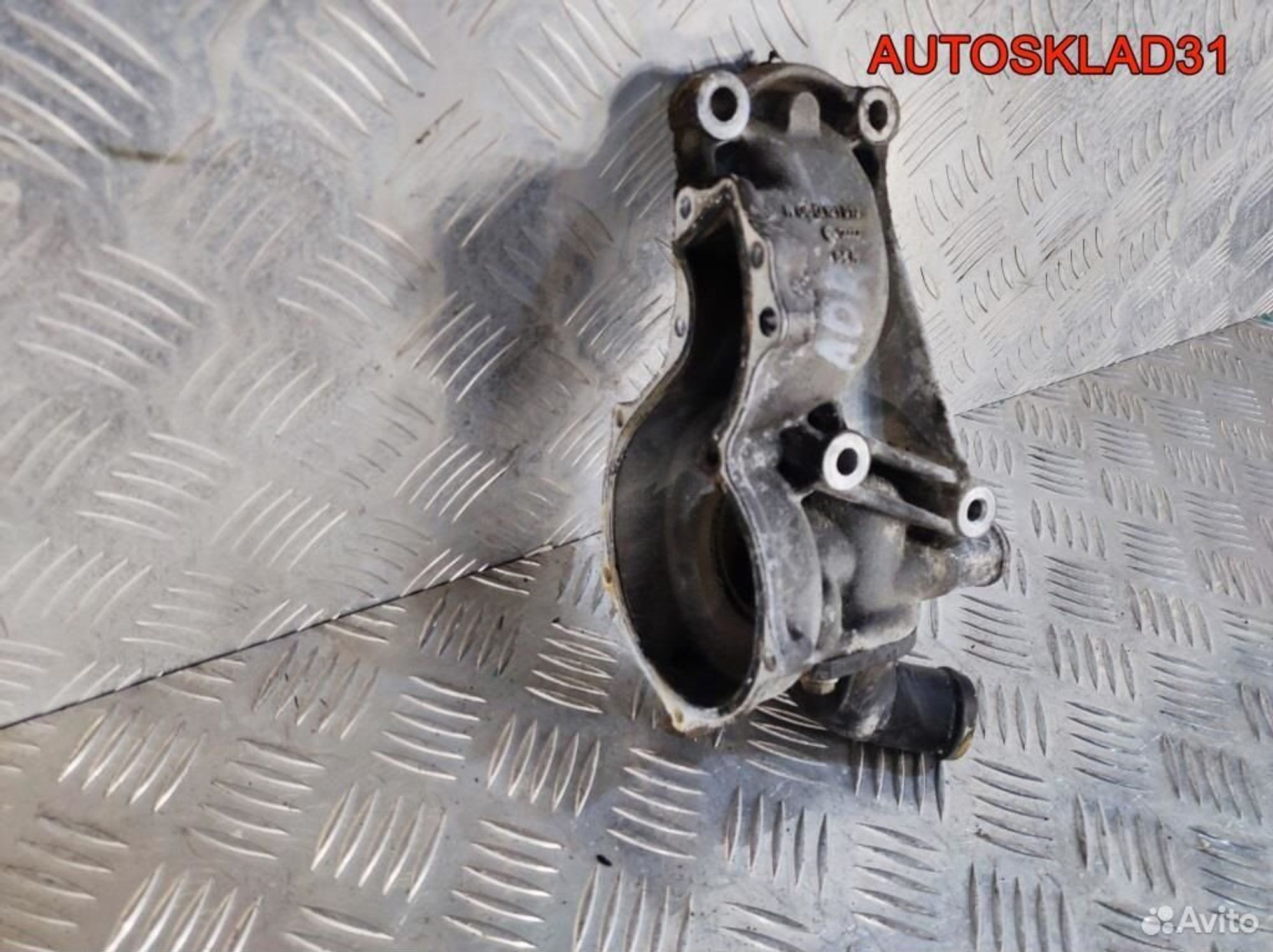 Корпус помпы Audi A4 B5 1,8 ADR R050121013, 900 рублей, Дубовое