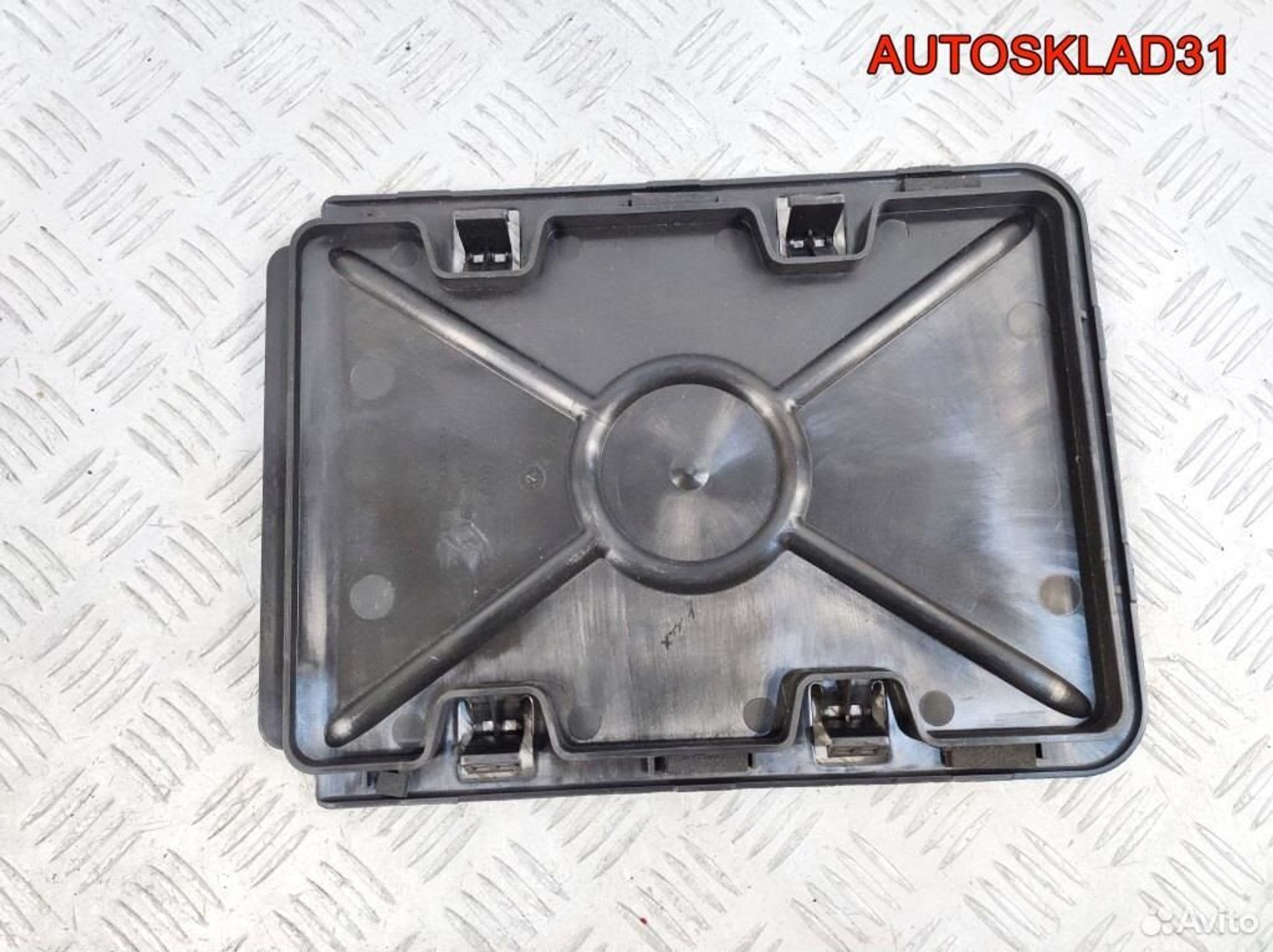 Крышка багажного отделения Audi A8 D3 4E0813591A, 500 рублей, Дубовое