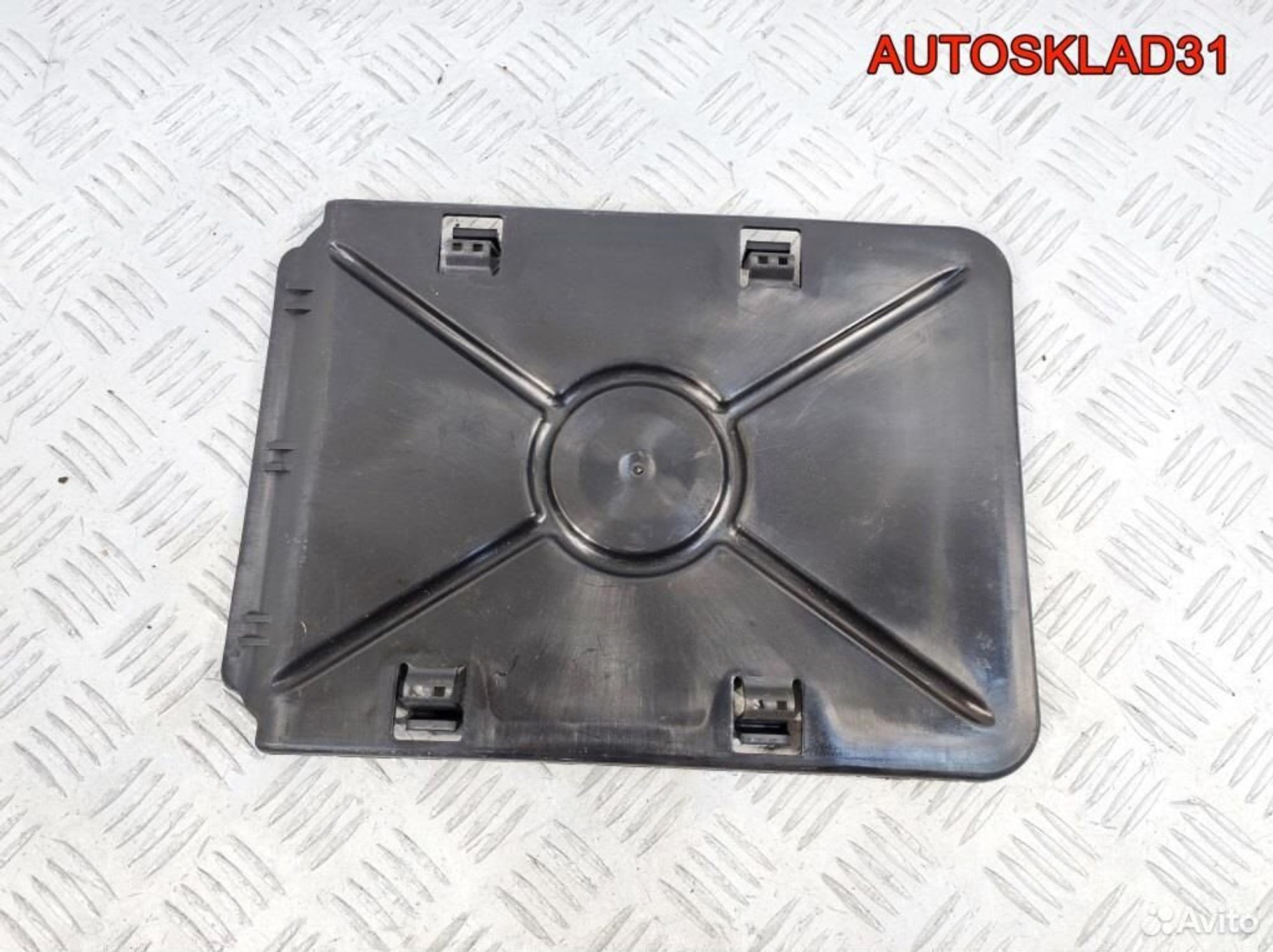 Крышка багажного отделения Audi A8 D3 4E0813591A, 500 рублей, Дубовое