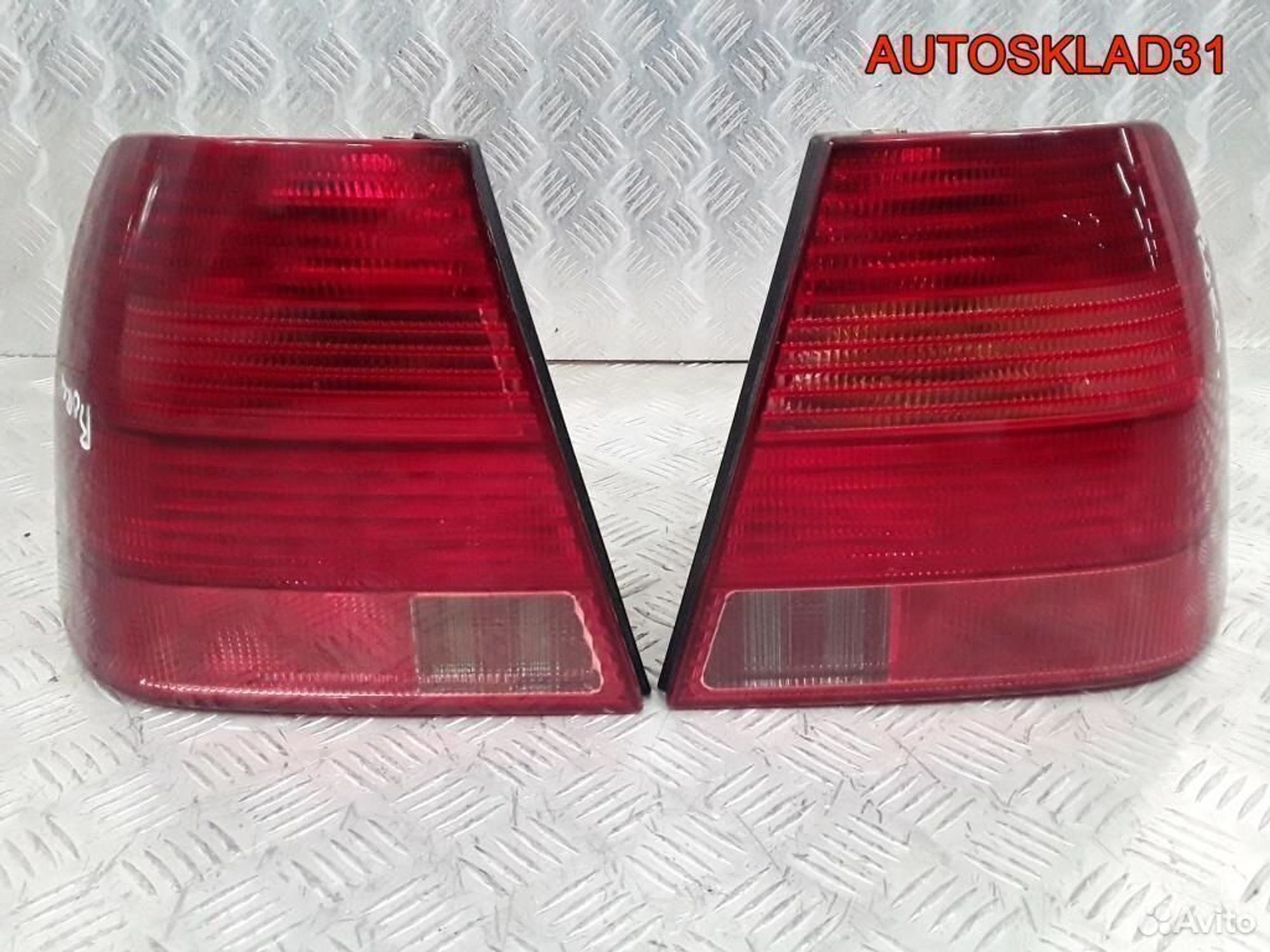 Фонарь задний Volkswagen Bora 1J5945095AC Седан, 2600 рублей, Дубовое