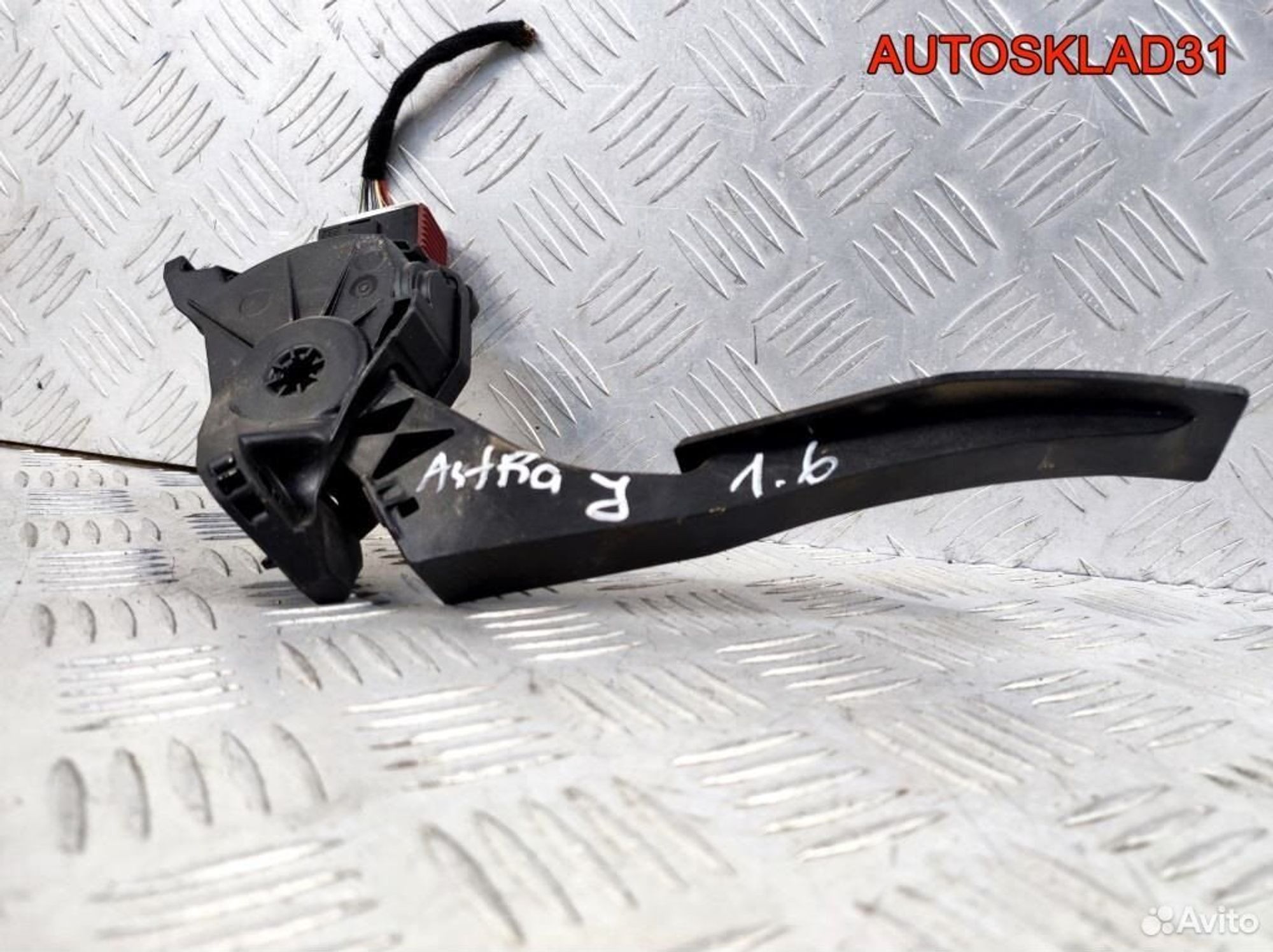 Педаль газа Opel Astra J 1.6 A16XER 13252702, 1700 рублей, Дубовое