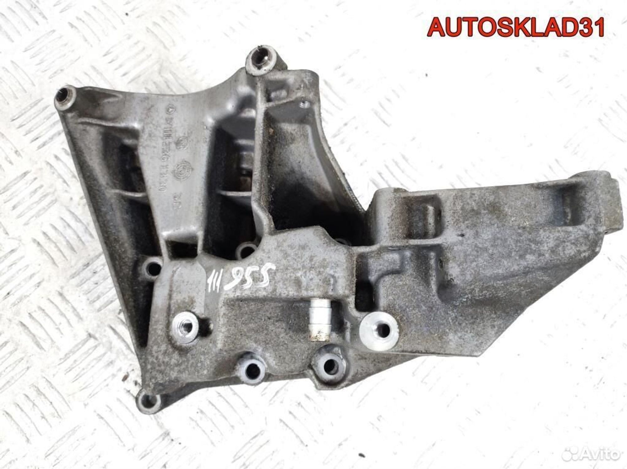 Кронштейн кондиционера Mercedes W203 A1112361330, 1100 рублей, Дубовое