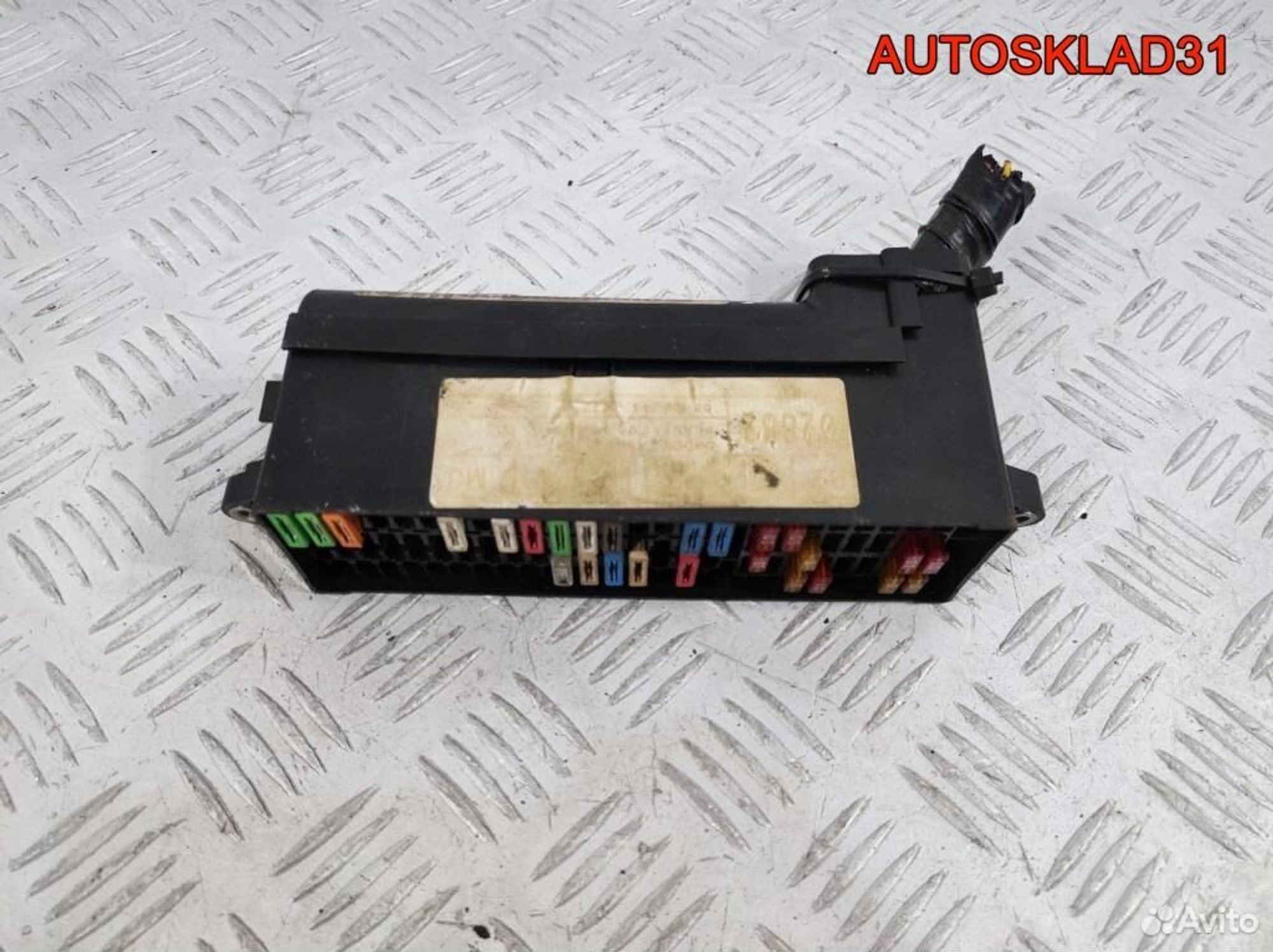 Блок предохранителей Seat Altea 3C0937049E, 900 рублей, Дубовое