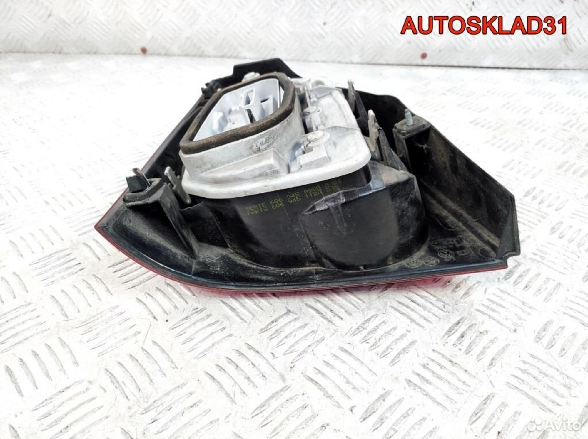 Фонарь задний правый VW Polo 4 6Q6945096G Хетчбэк, 2100 рублей, Дубовое