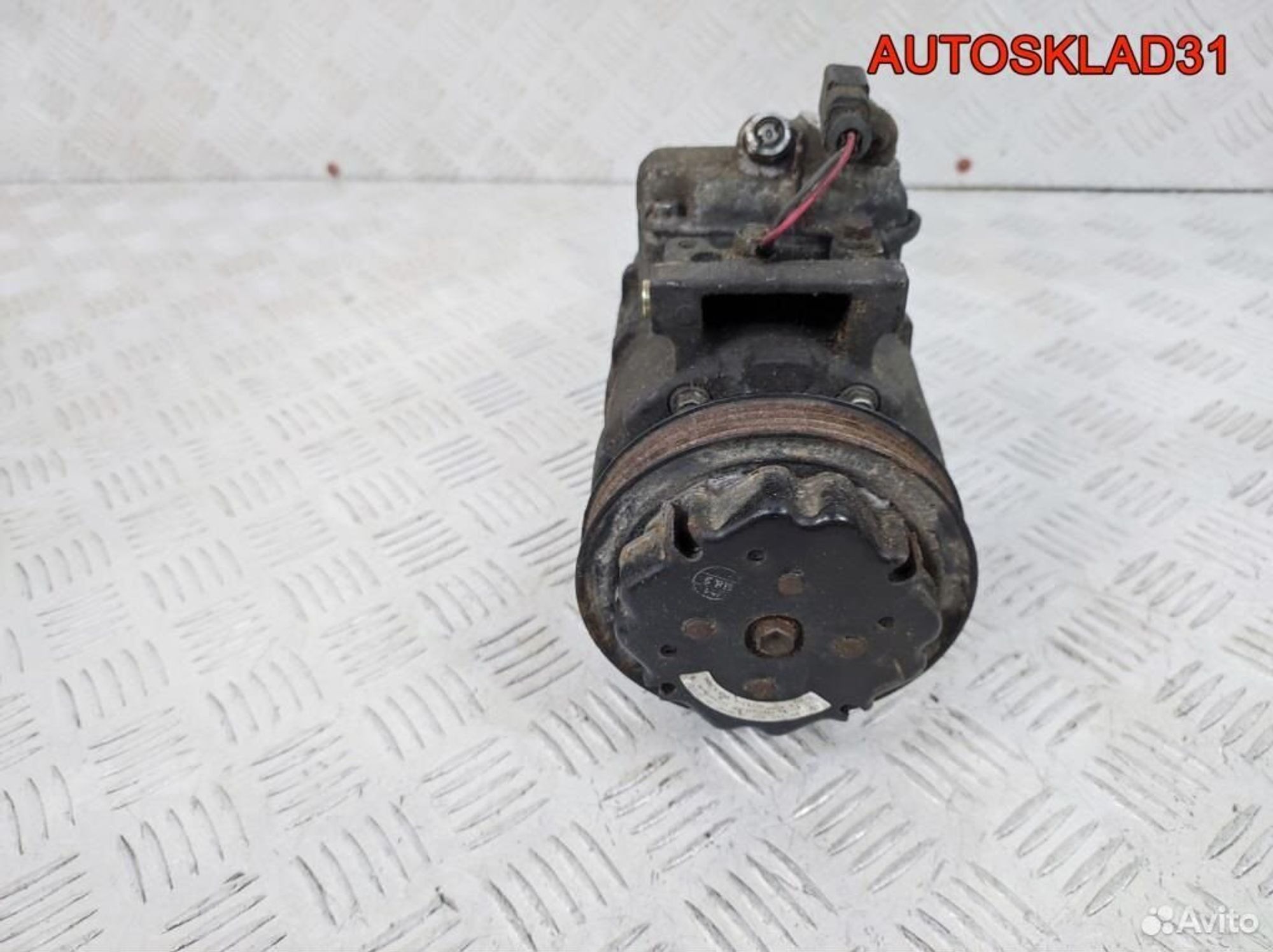 Компрессор кондиционера Audi A4 B6 4B0260805J, 7700 рублей, Дубовое