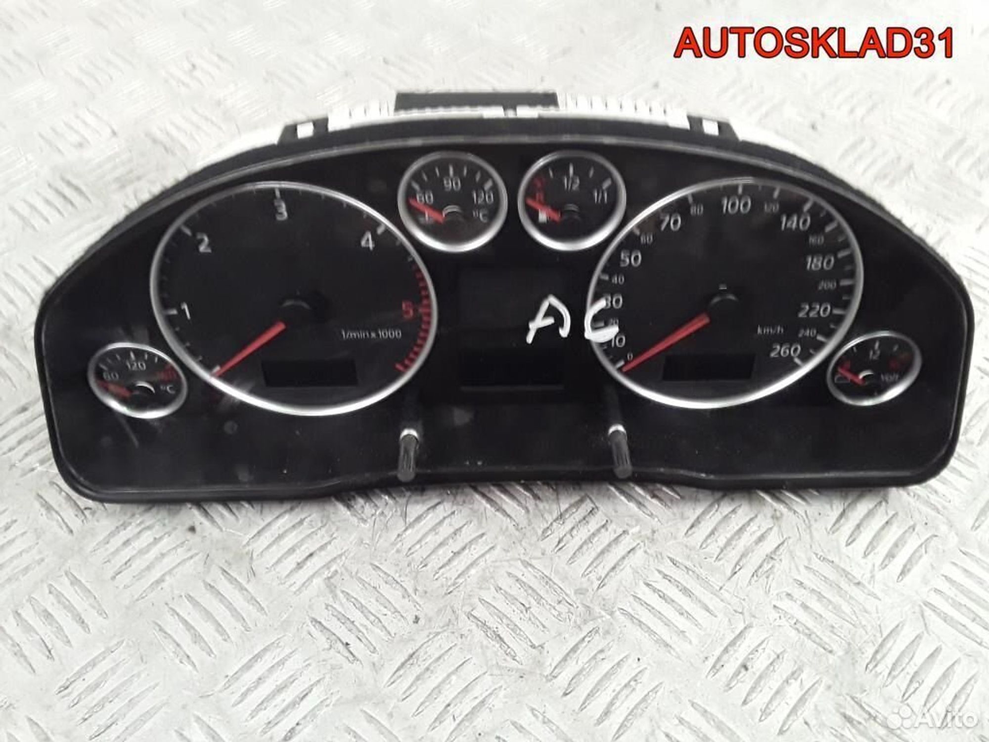 Панель приборов Audi A6 C5 4B0920900Q Дизель, 22000 рублей, Дубовое