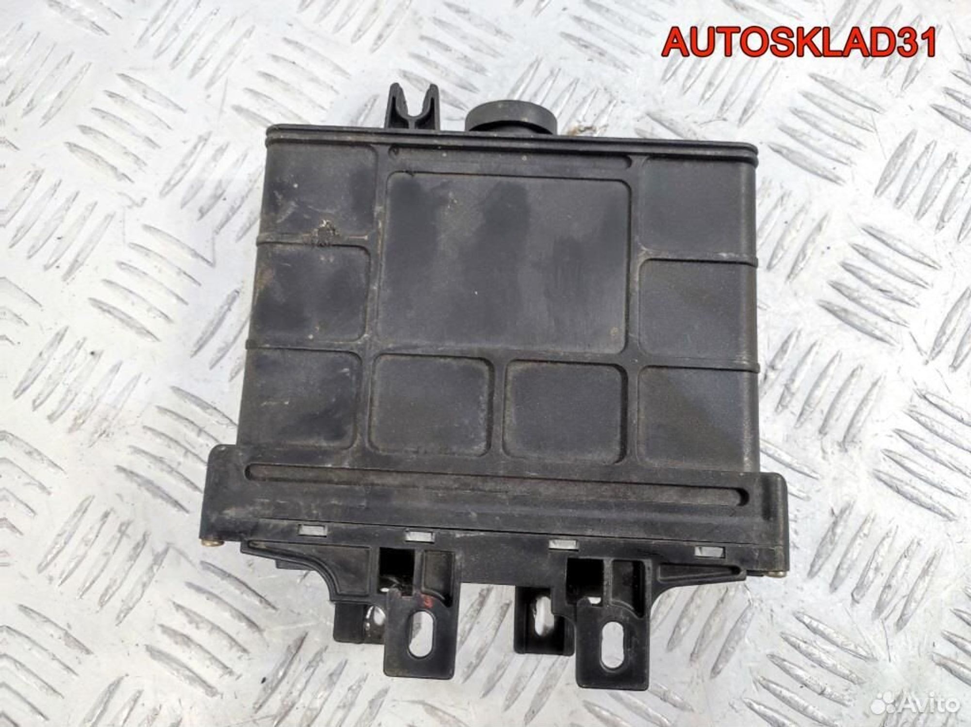https://ycs.partsauto.market/partsauto-images/thmbs/edda01b21c13eaa6671738306aa09410/764f50a55267a8a720281d76bb963831/1c934fd485eb4b56dae640a650715d29.jpg