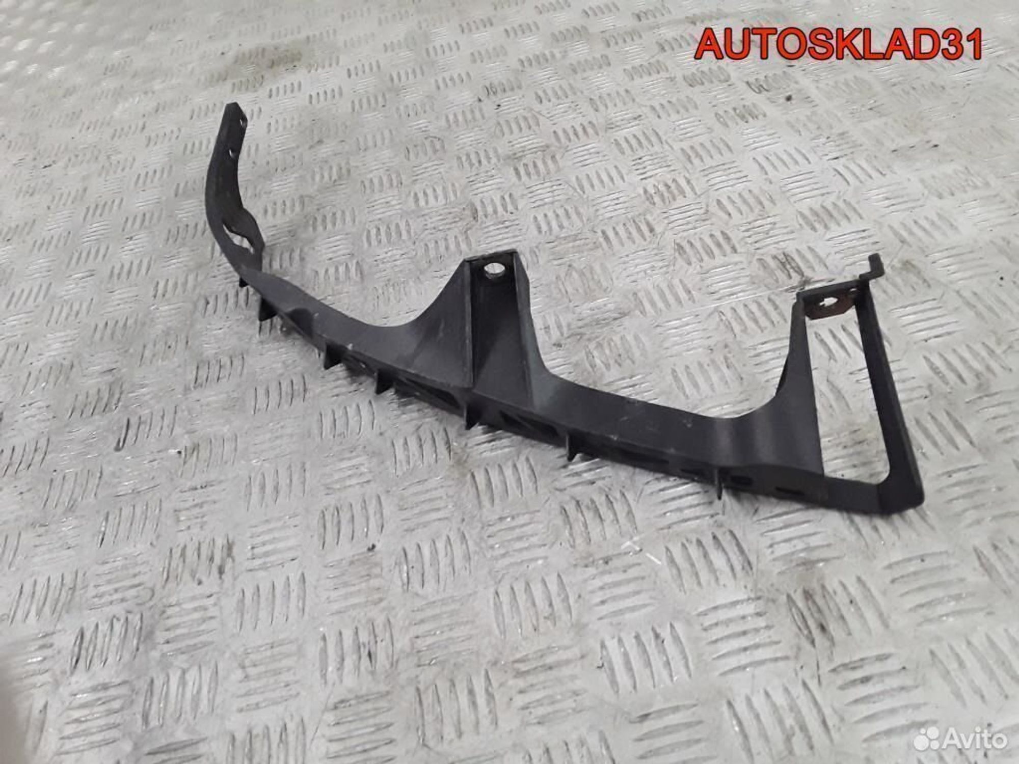 Кронштейн фар левый Mazda 6 GG GJ6A50161, 1200 рублей, Дубовое