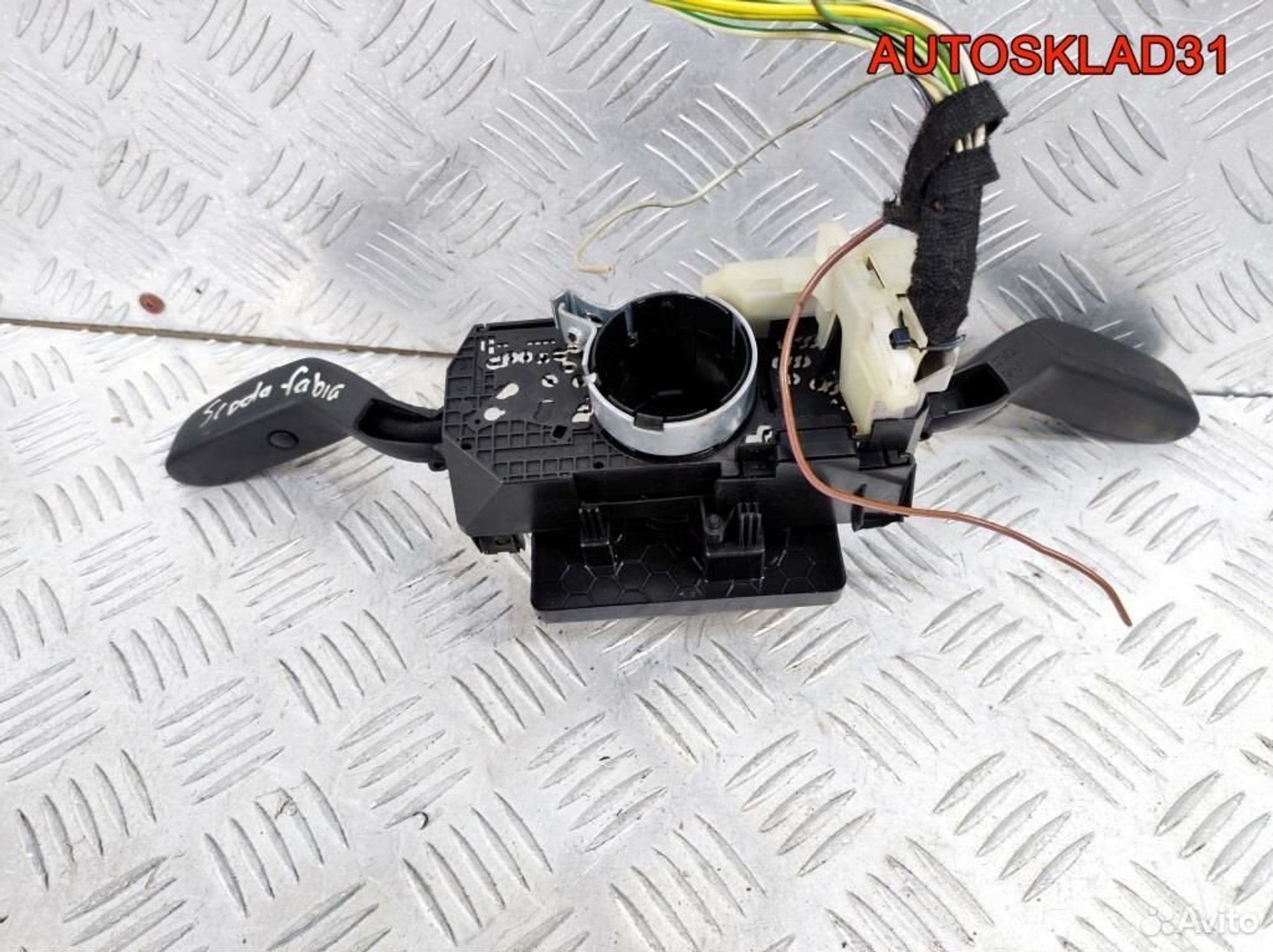 Переключатель подрулевой Skoda Fabia 7H0953503BL, 5200 рублей, Дубовое