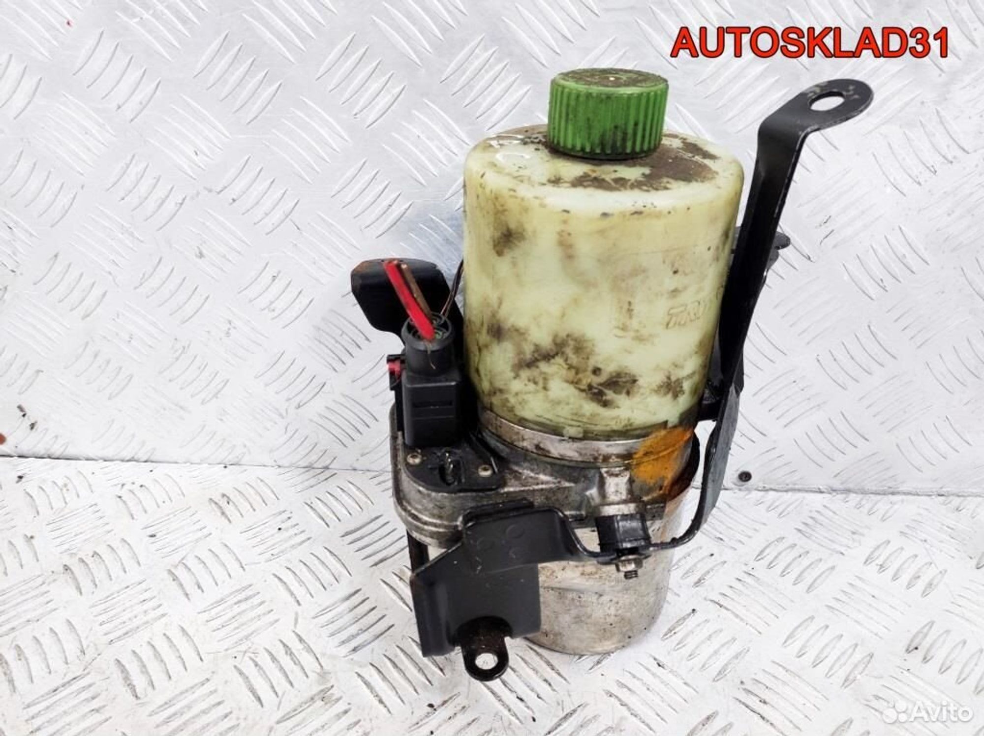 Насос ЭГУР Skoda Fabia 2 6R0423156C Бензин, 13500 рублей, Дубовое