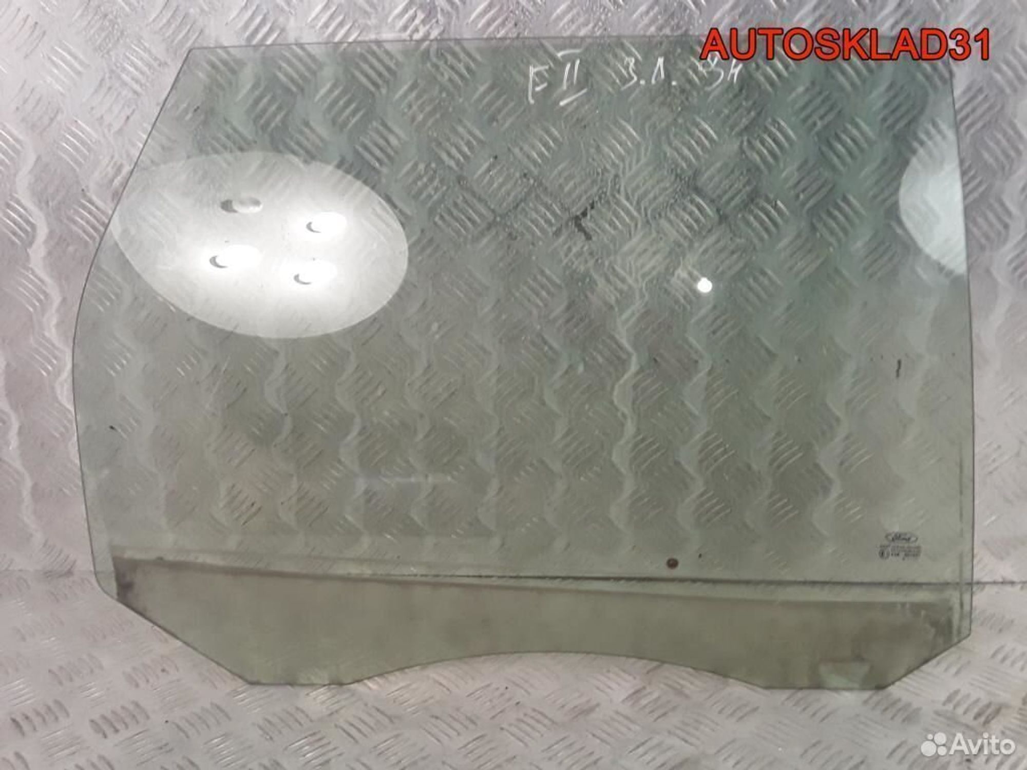 Стекло двери задней правой Ford Focus 2 Универ, 1000 рублей, Дубовое