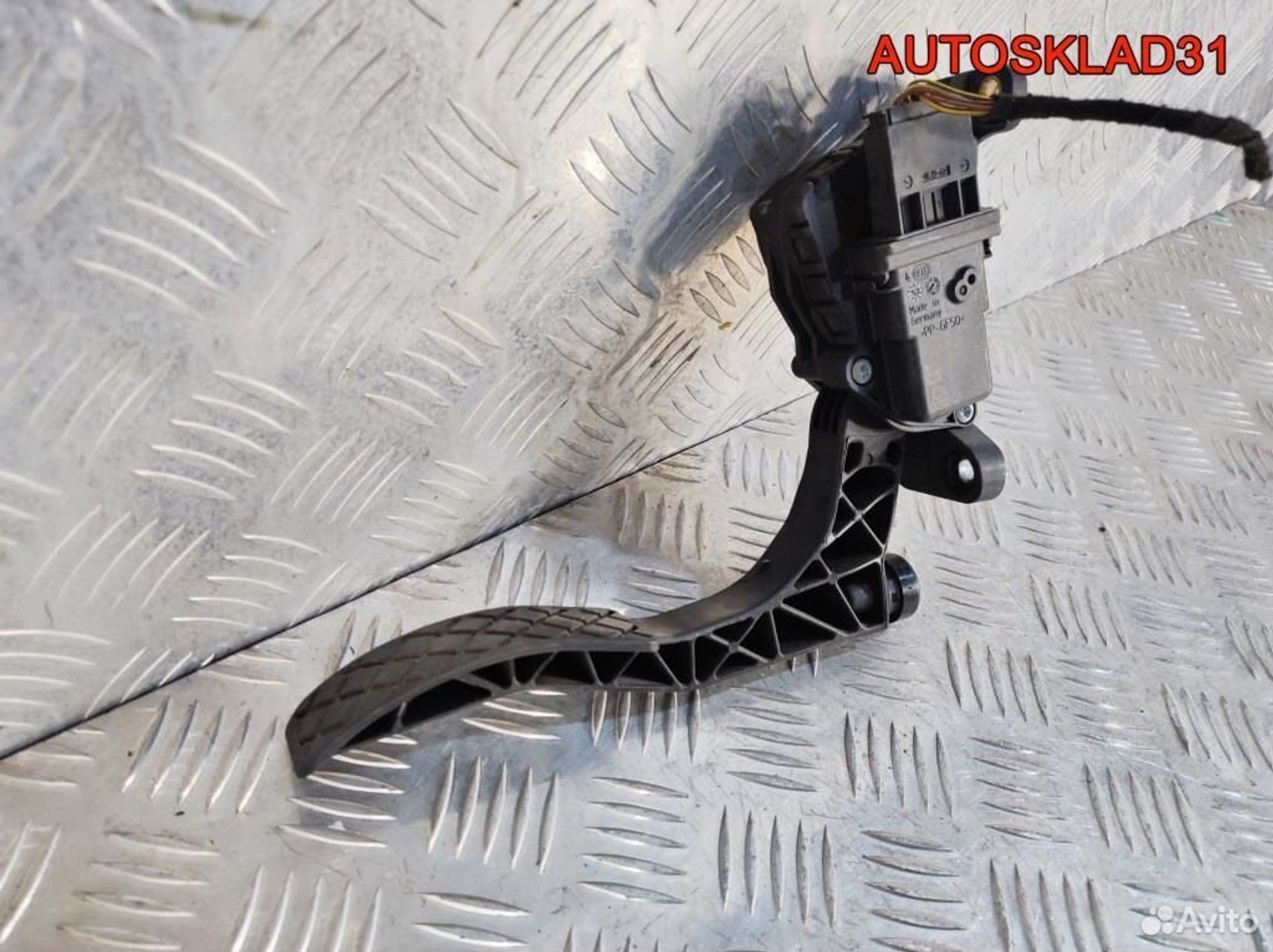Педаль газа АКПП Audi A6 C6 4F  3.0 BMK 4F1723523A, 1400 рублей, Дубовое