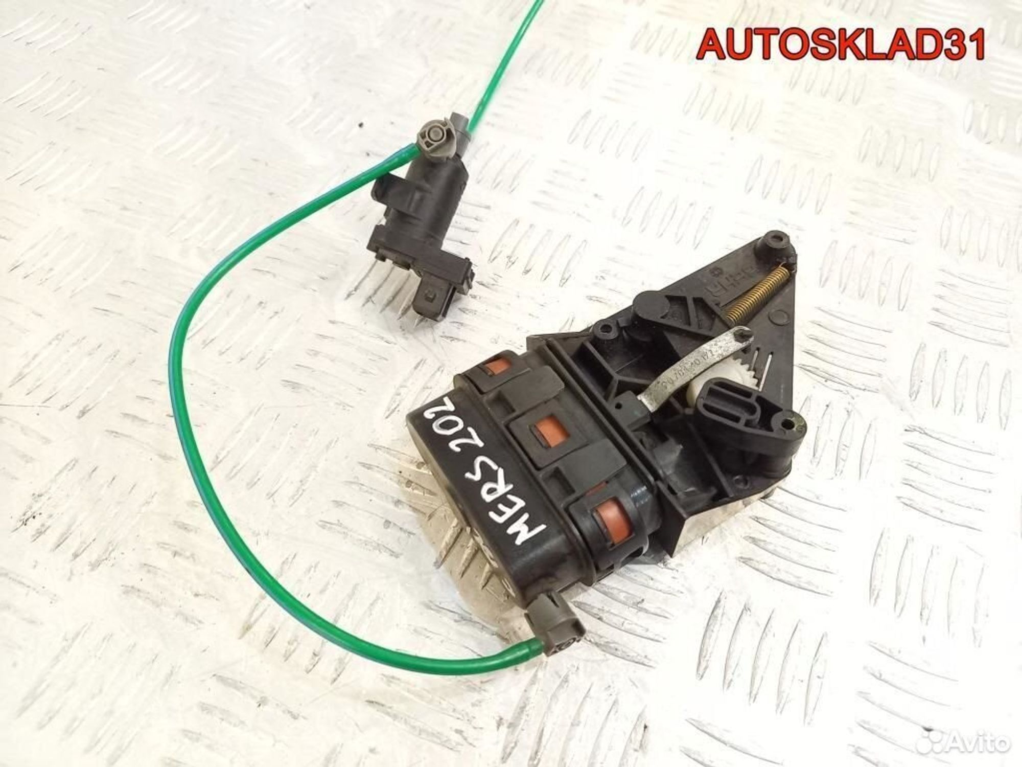 Клапан воздушный Mercedes Benz W202 A2028000179, 1700 рублей, Дубовое