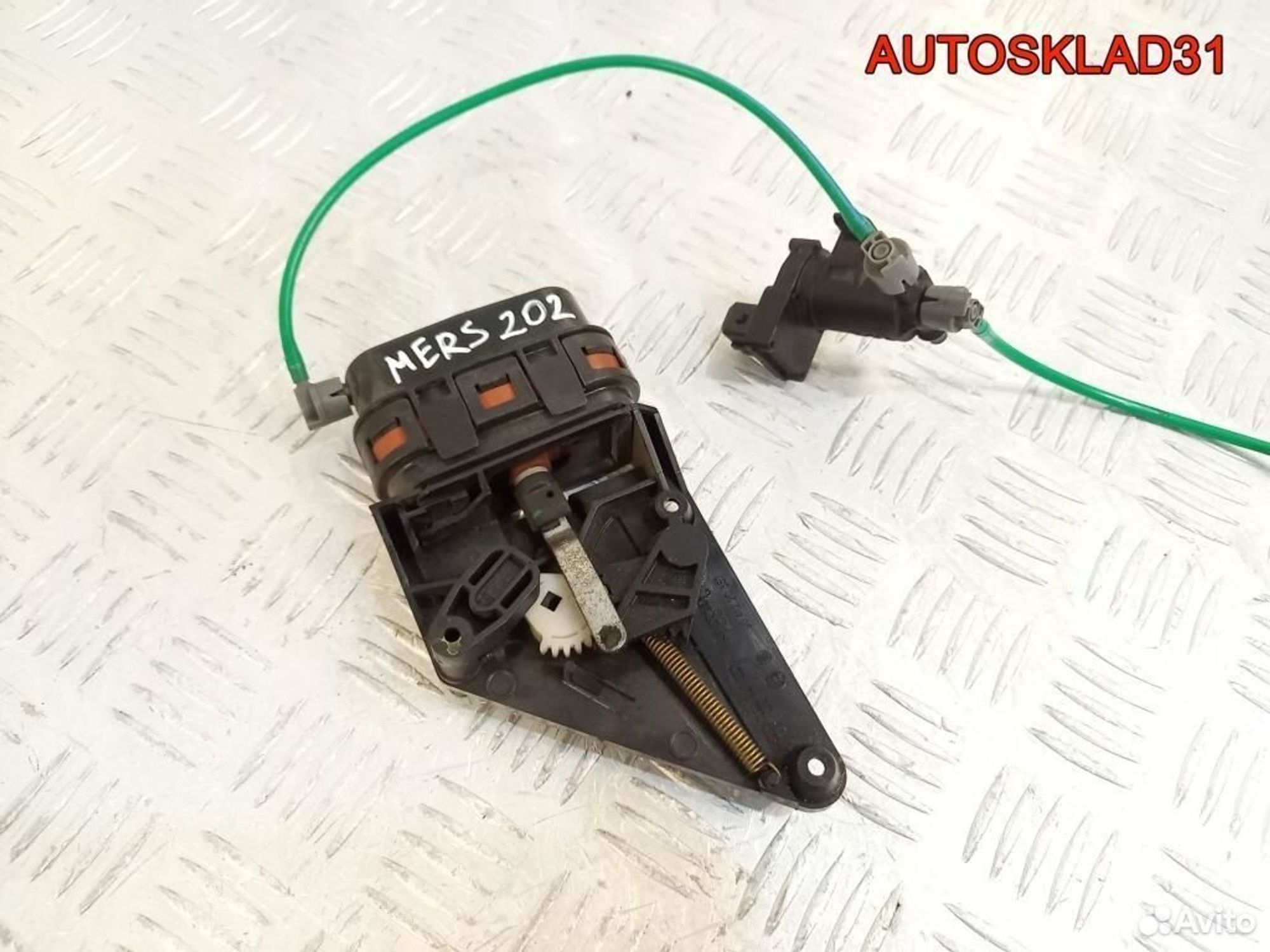 Клапан воздушный Mercedes Benz W202 A2028000179, 1700 рублей, Дубовое