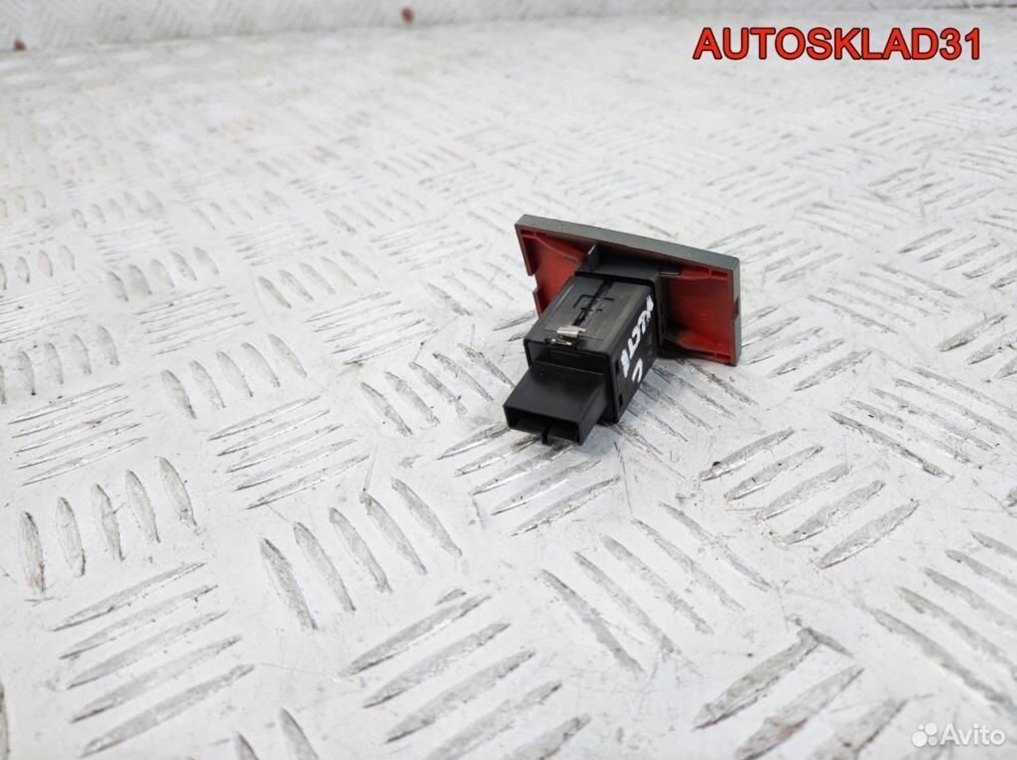 Кнопка аварийной сигнализации Opel Vectra C, 600 рублей, Дубовое