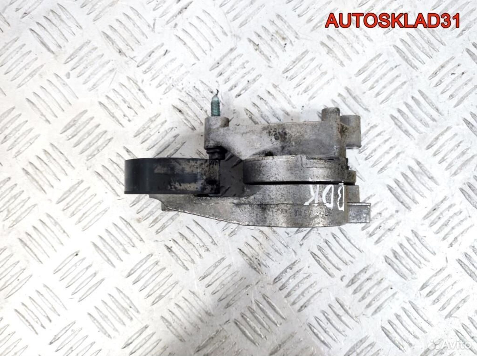 Натяжитель ремня VW Passat B6 2.0 BKP 03G903315, 500 рублей, Дубовое