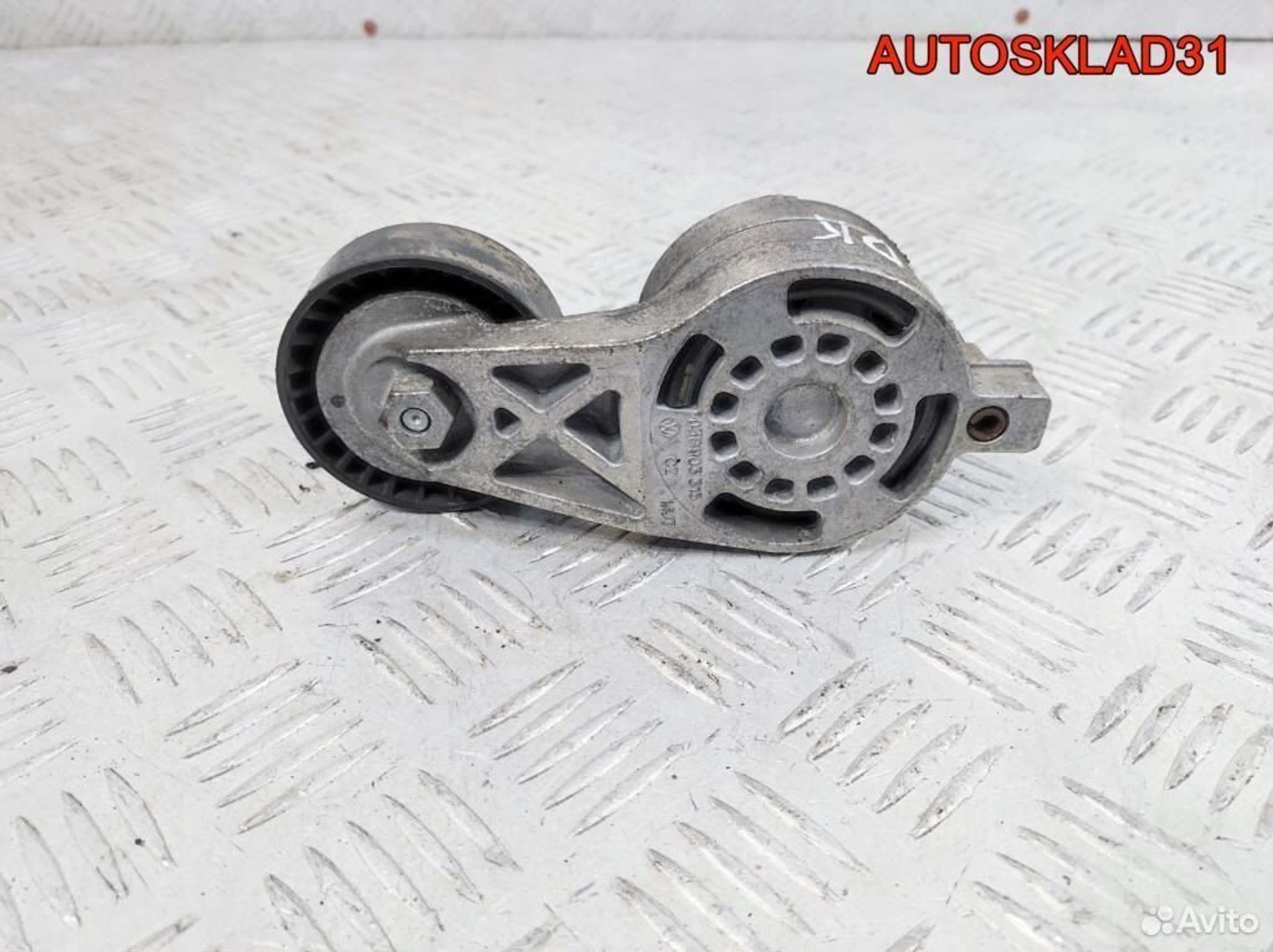 Натяжитель ремня VW Passat B6 2.0 BKP 03G903315, 500 рублей, Дубовое