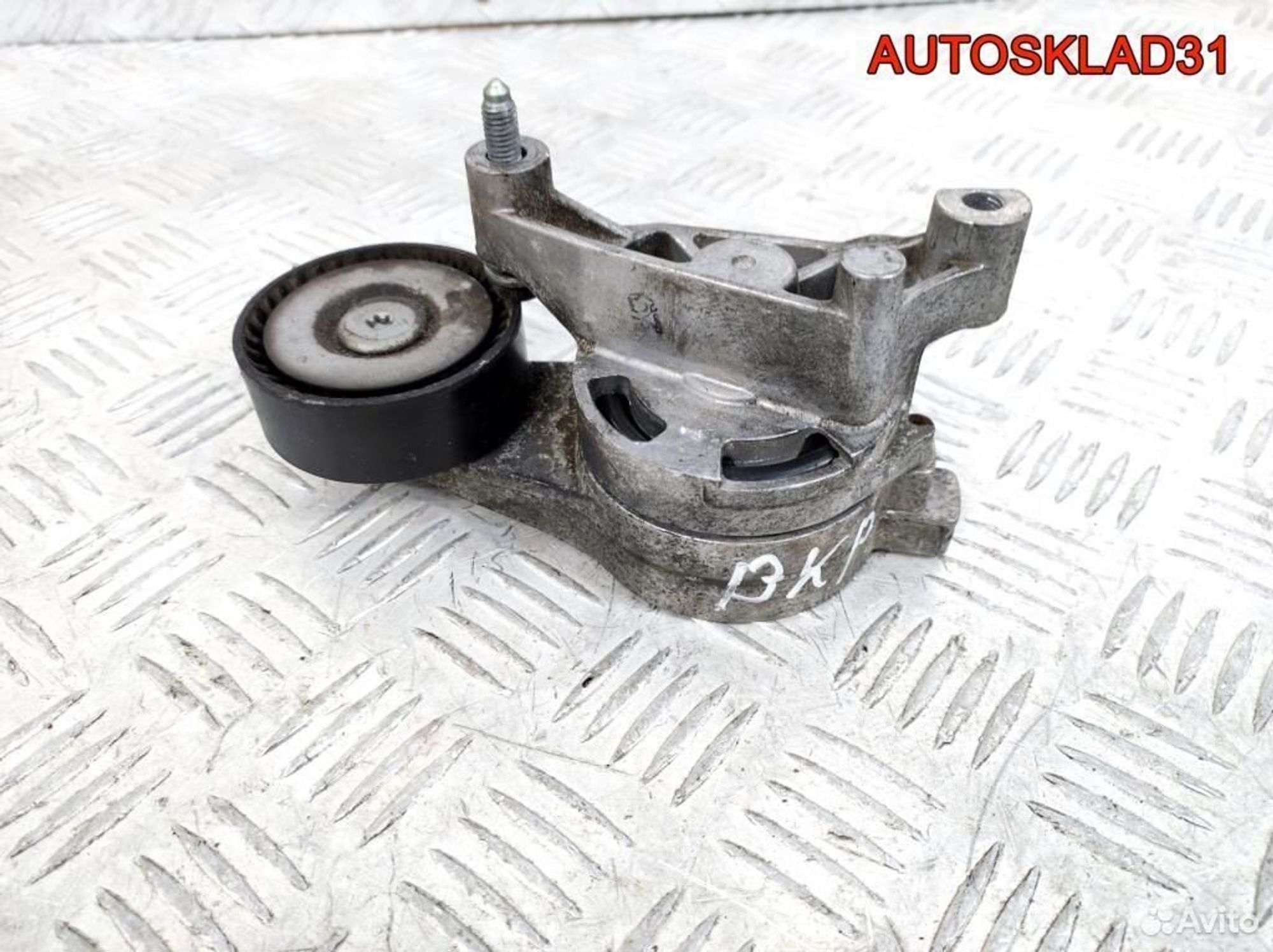 Натяжитель ремня VW Passat B6 2.0 BKP 03G903315, 500 рублей, Дубовое