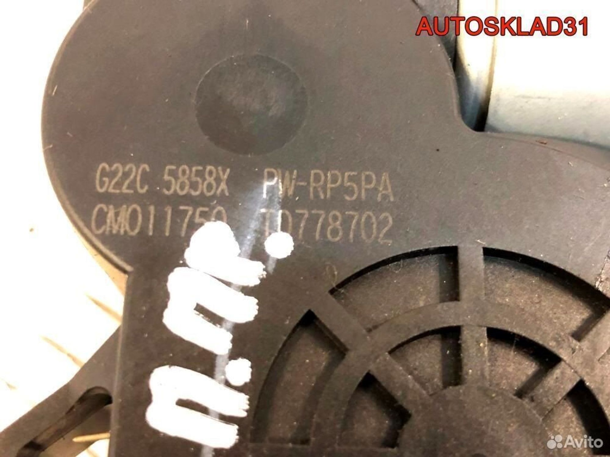 Моторчик стеклоподъемника Mazda 3 BK G22C5858X, 900 рублей, Дубовое