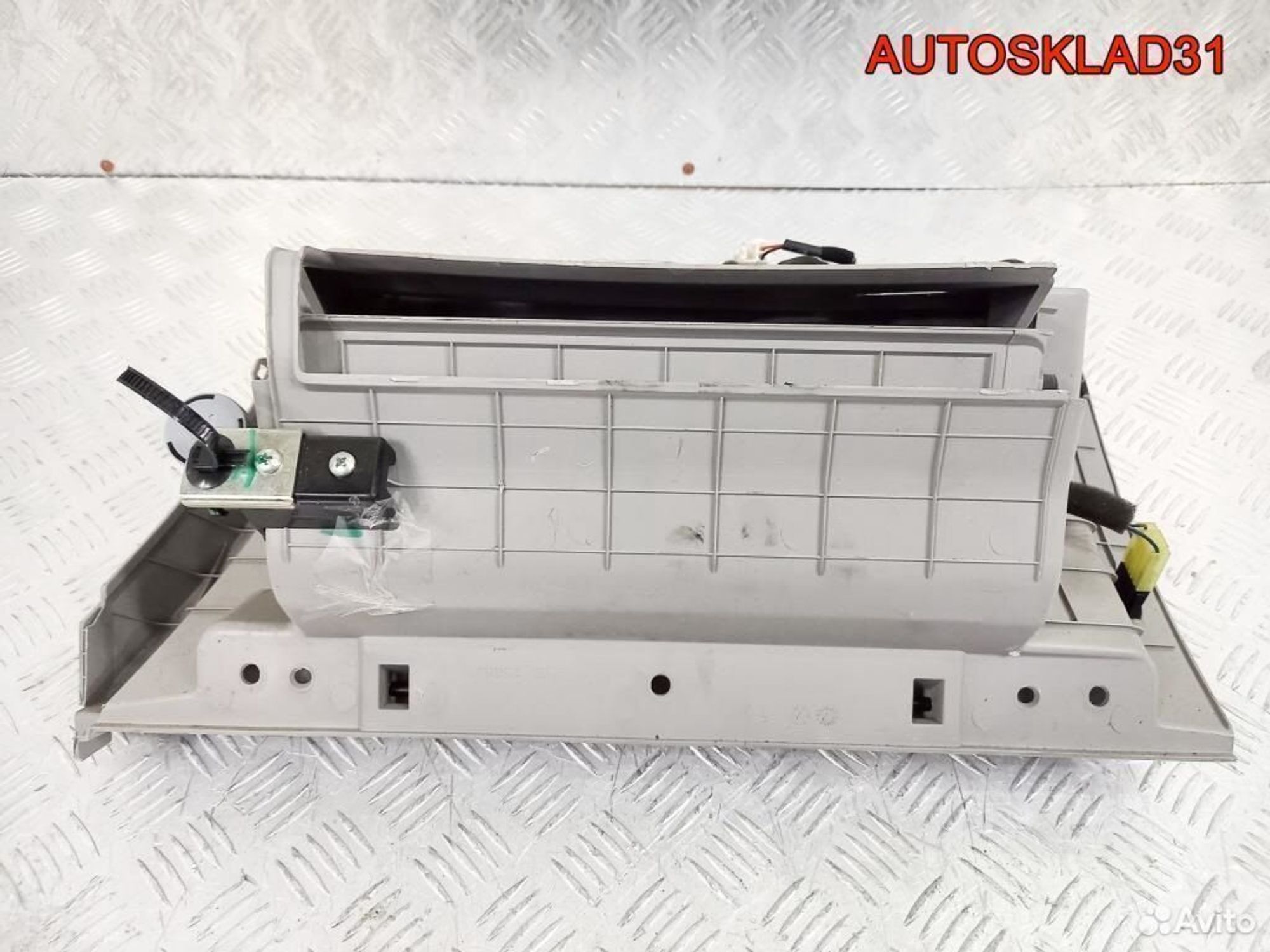 Бардачок Киа Сид 845101H001ED, 1200 рублей, Дубовое