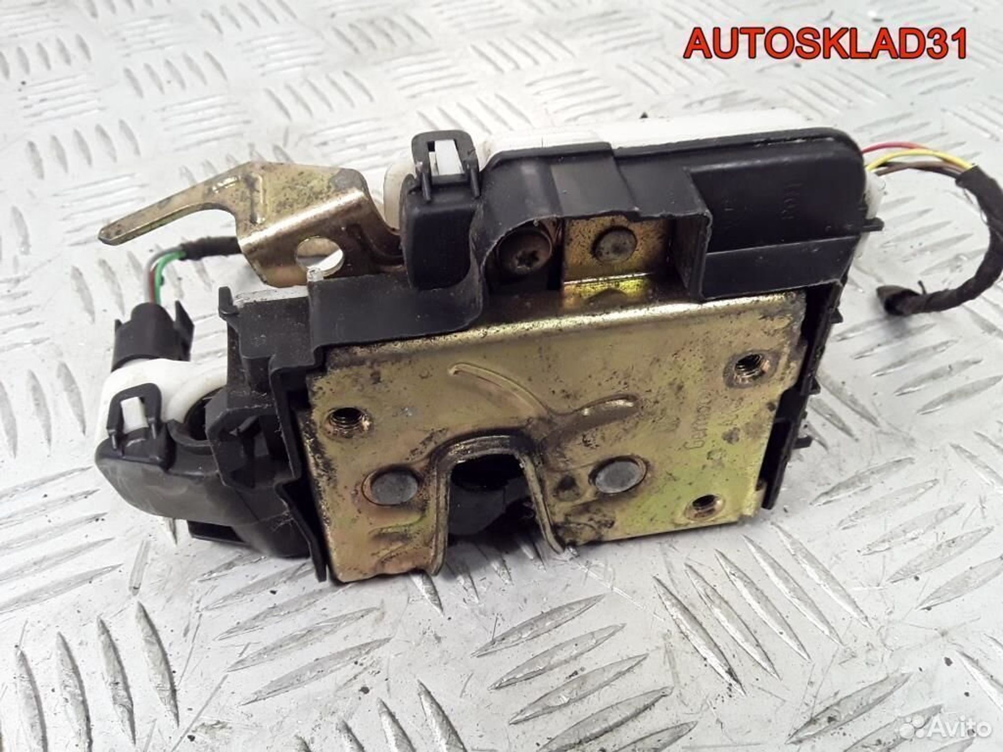 Замок двери передней правой VW Golf 3 1H1837016A, 1800 рублей, Дубовое