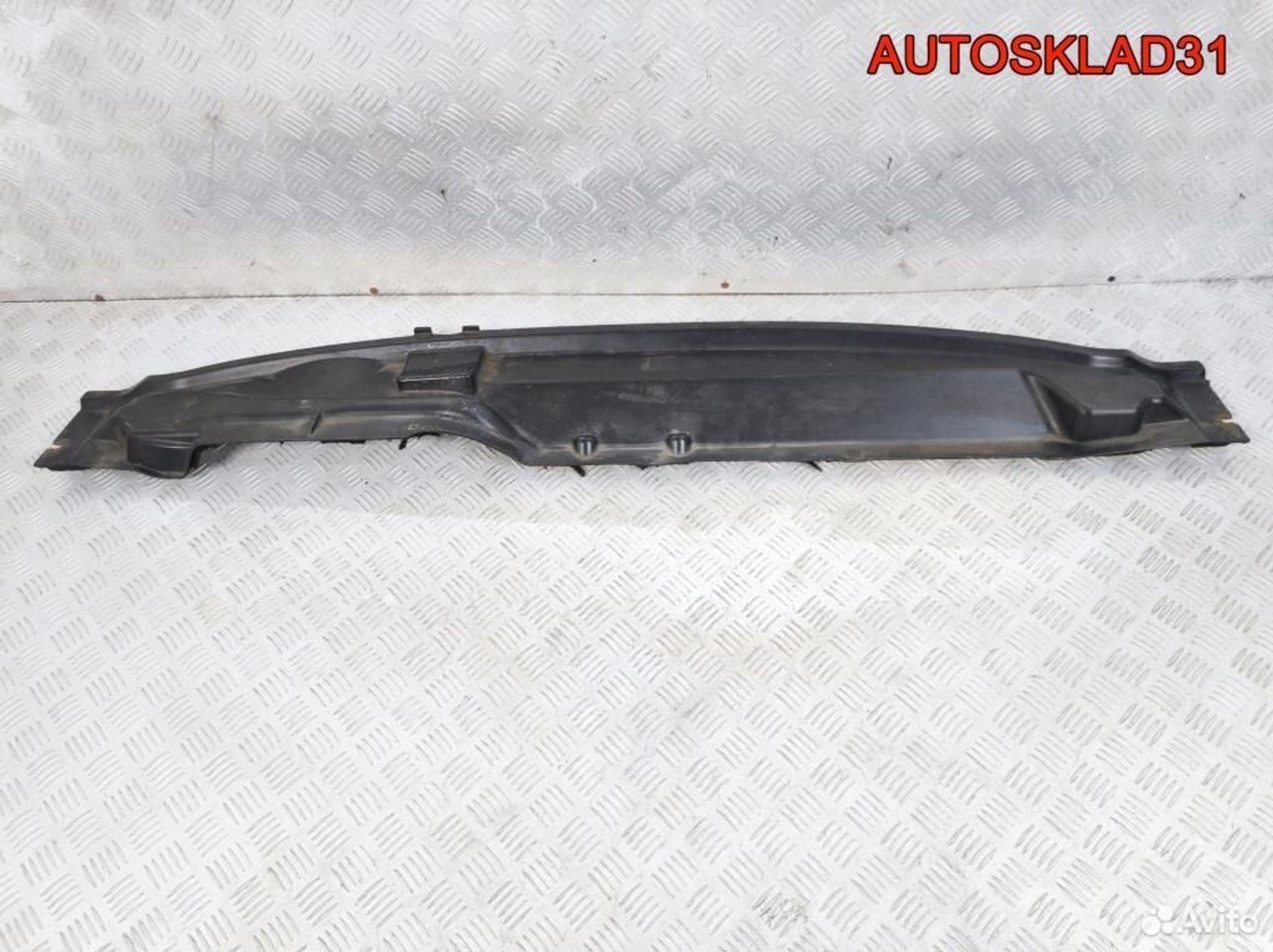 Решетка стеклоочистителя Ford Focus 2 4M51A01628AE, 900 рублей, Дубовое