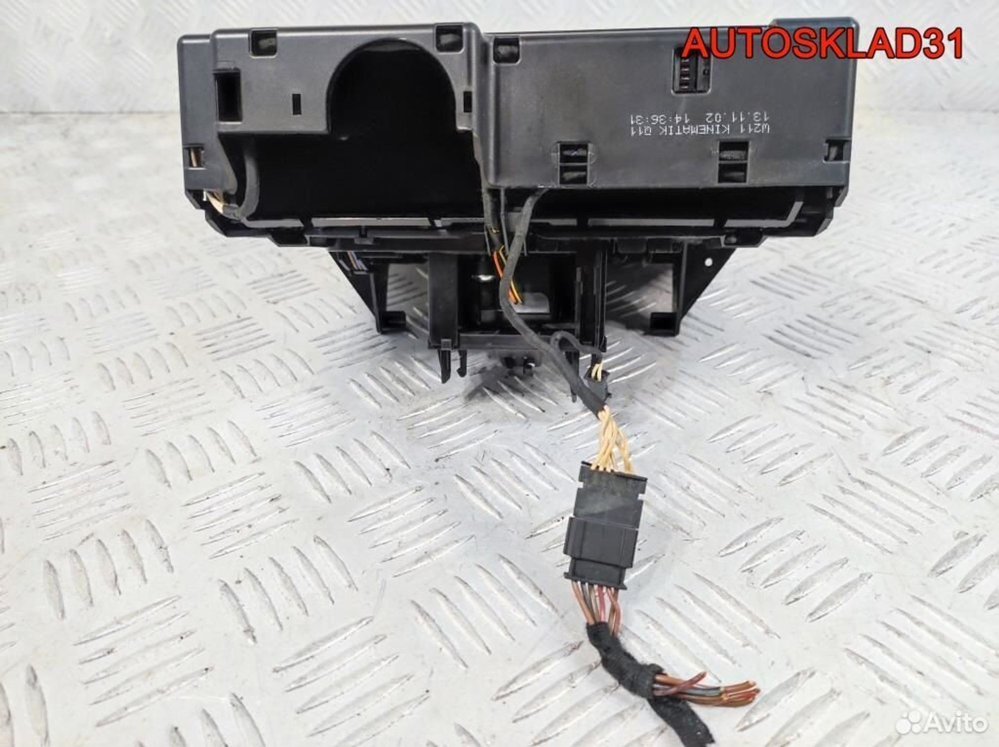 Блок кнопок Mercedes Benz W211 A2116800552, 2100 рублей, Дубовое