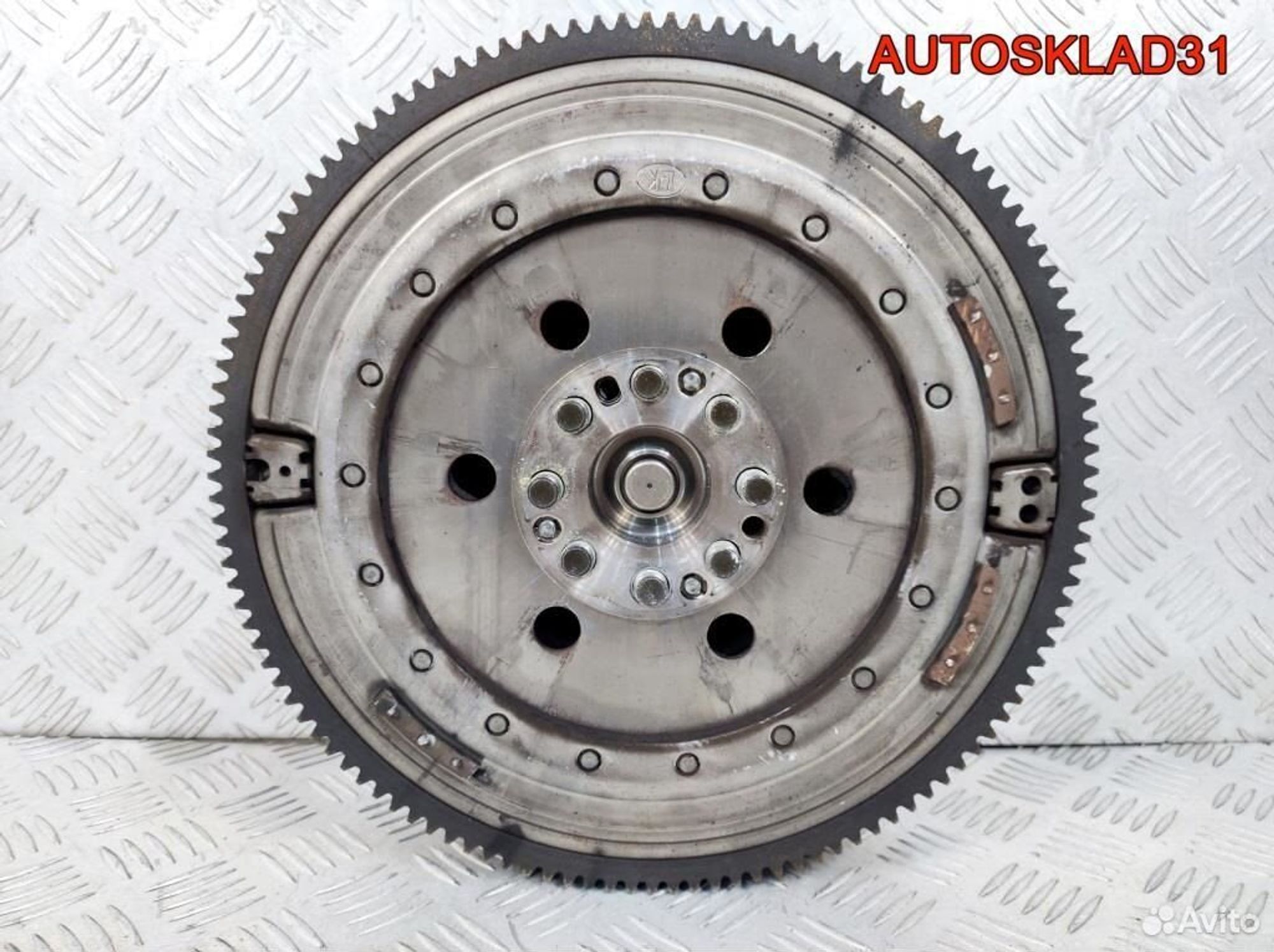 Маховик в сборе со сцеплением BMW E90 21207577479, 10800 рублей, Дубовое