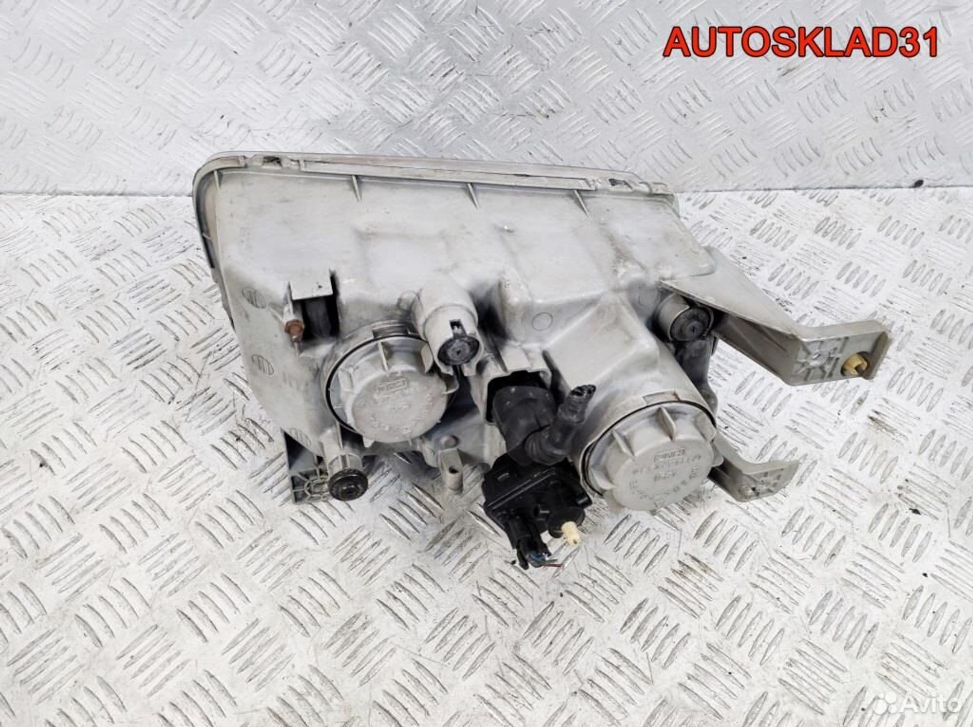 Фара левая Hyundai Trajet 921033А000, 9800 рублей, Дубовое