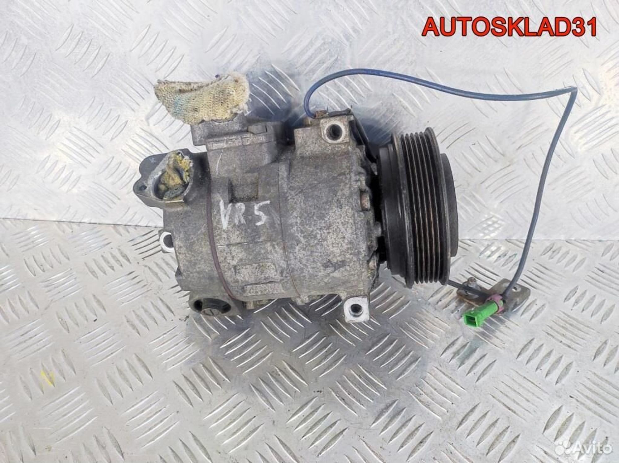 Компрессор кондиционера VW Passat B5 8D0260805C, 7200 рублей, Дубовое