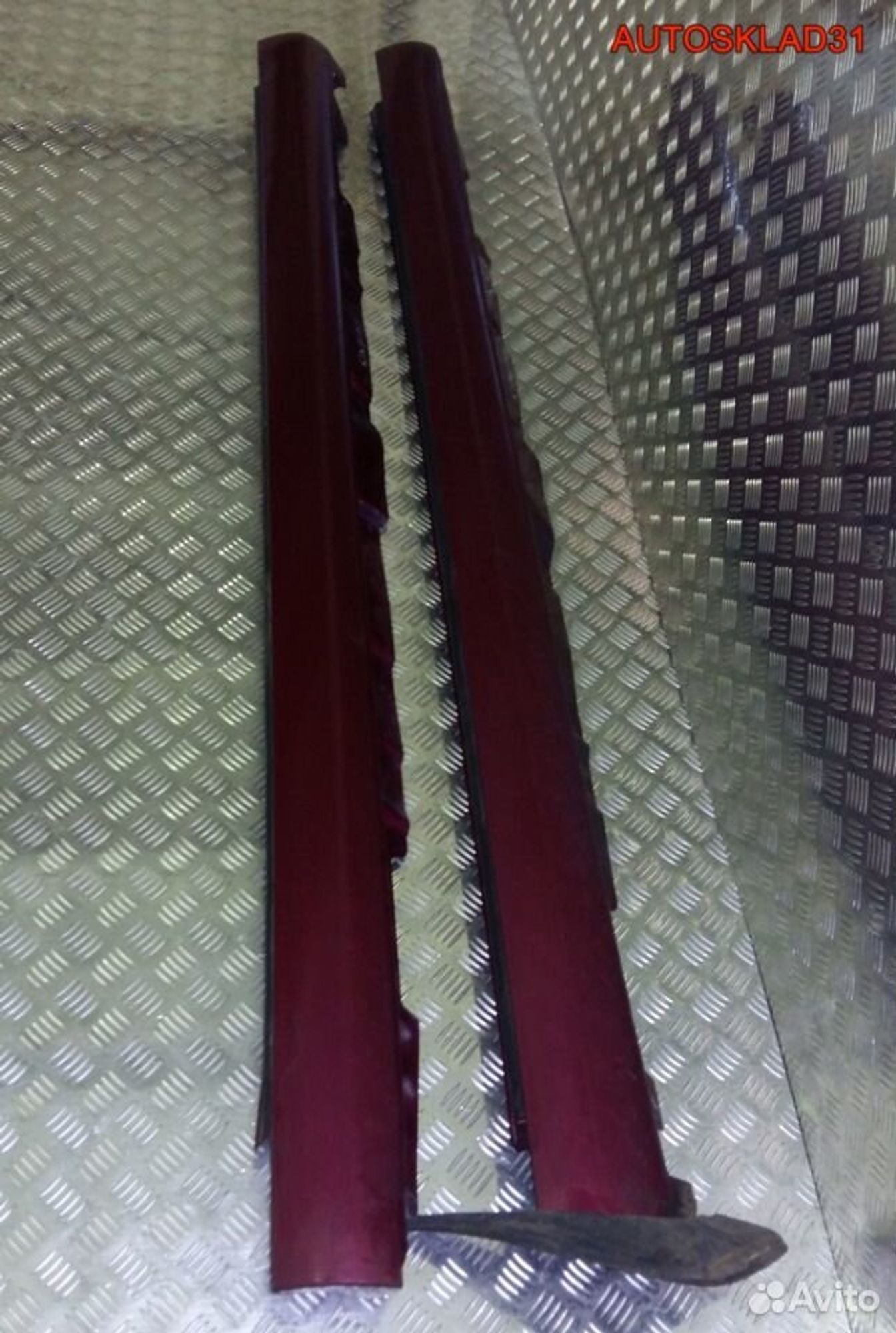 Накладки на пороги наружные Toyota Avensis 2 combi, 1300 рублей, Дубовое