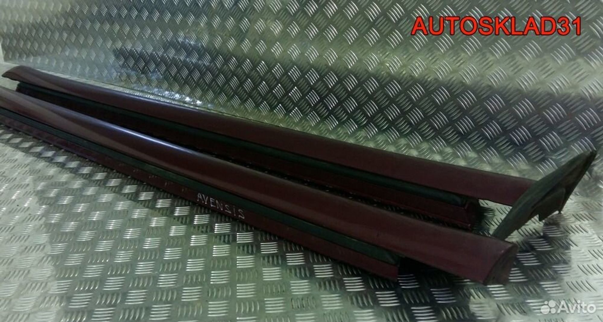 Накладки на пороги наружные Toyota Avensis 2 combi, 1300 рублей, Дубовое