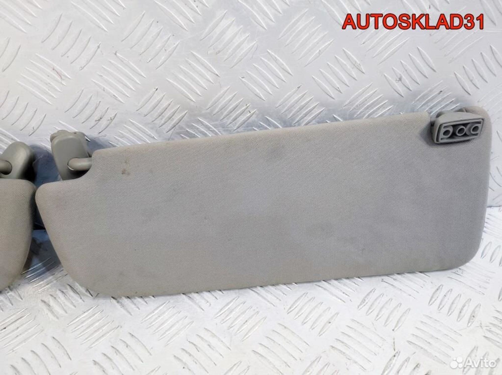 Козырек солнцезащитный комплект A8 D3 4E0857551, 1700 рублей, Дубовое