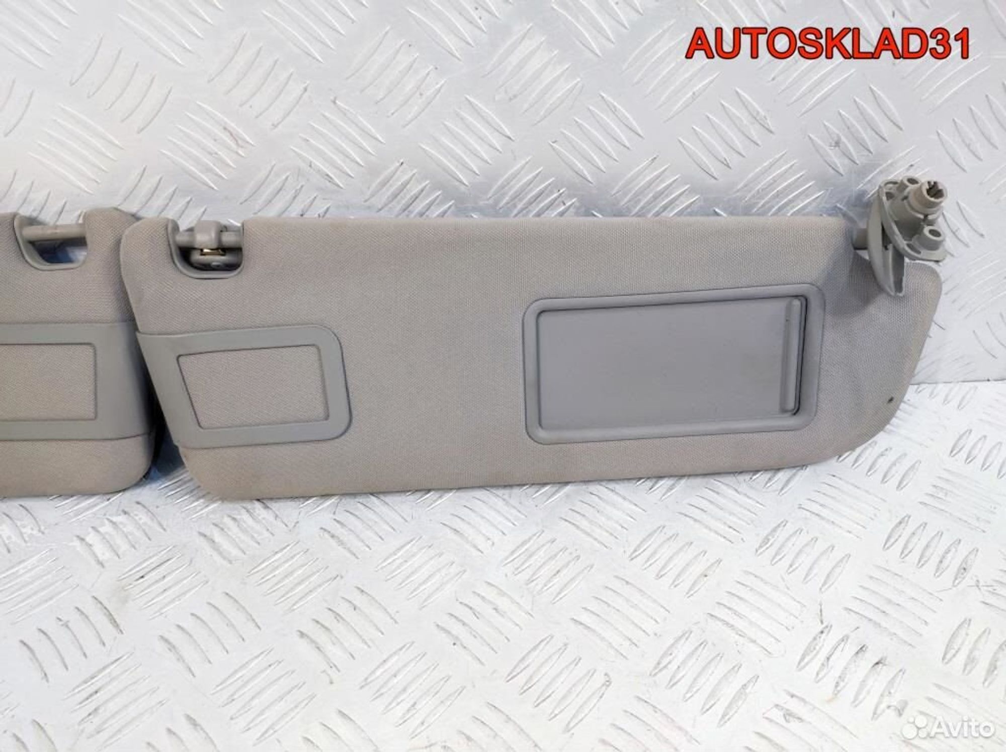 Козырек солнцезащитный комплект A8 D3 4E0857551, 1700 рублей, Дубовое