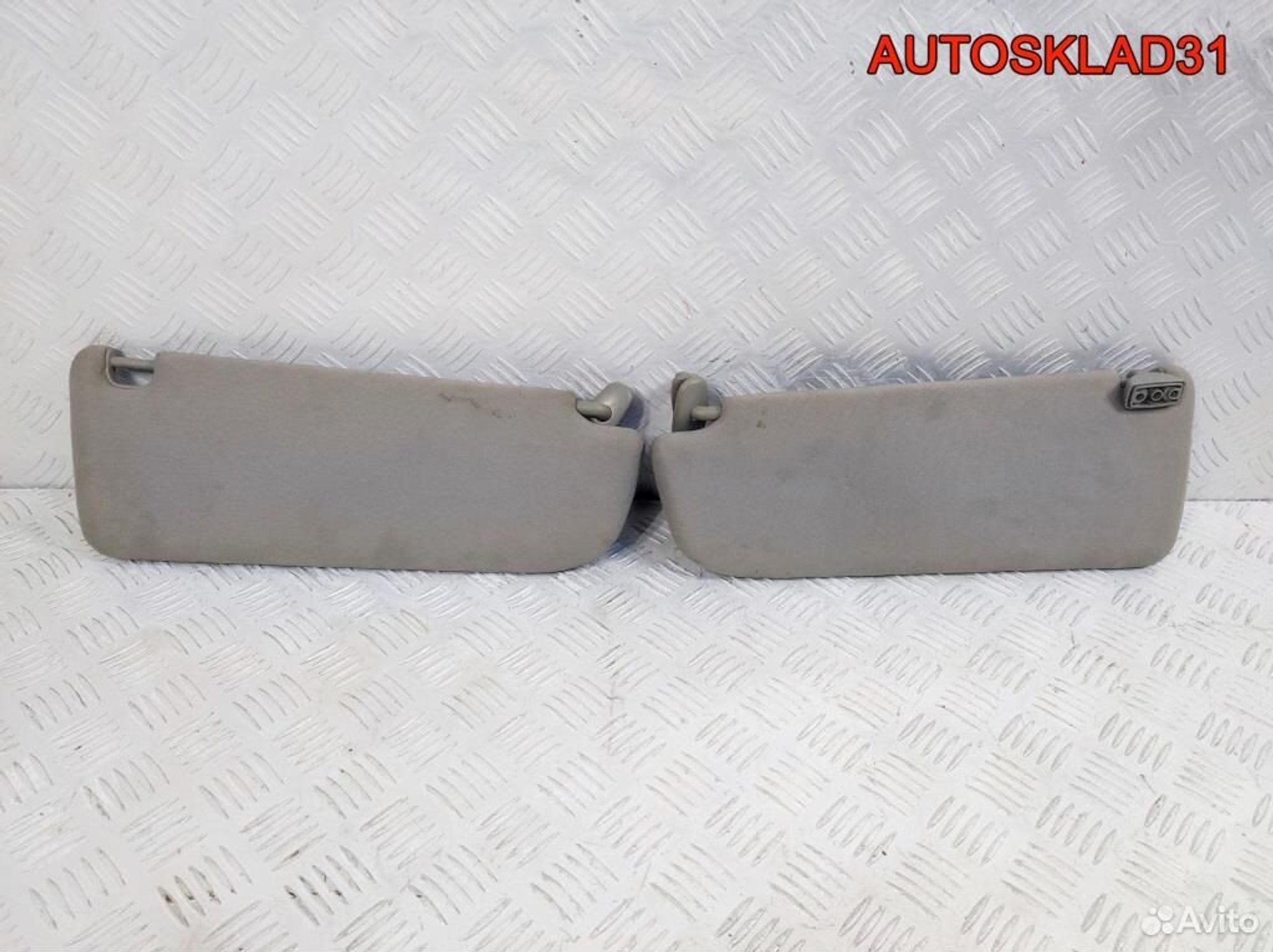 Козырек солнцезащитный комплект A8 D3 4E0857551, 1700 рублей, Дубовое