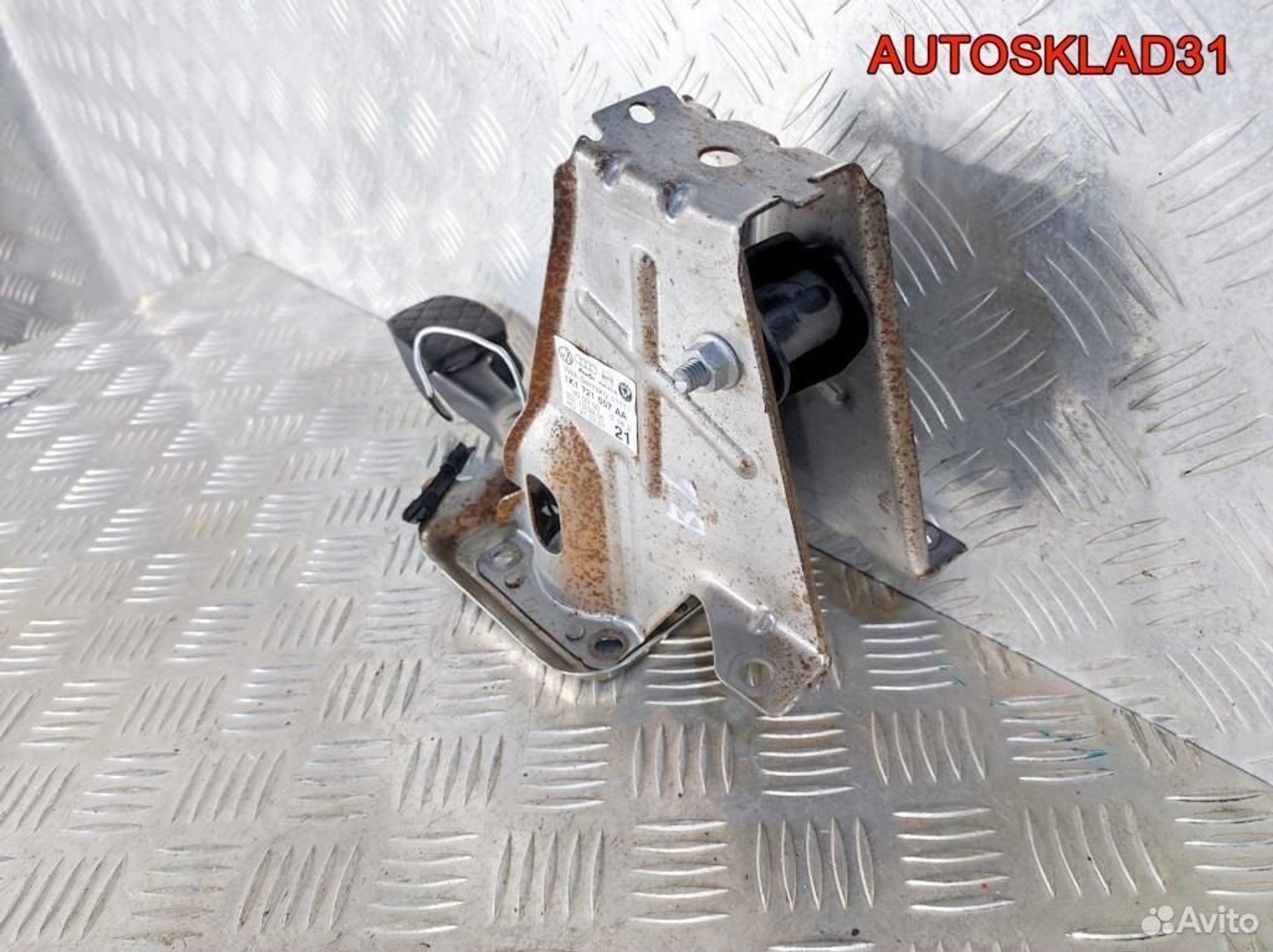 Педаль тормоза Volkswagen Passat B6 1K1721057AA, 1100 рублей, Дубовое