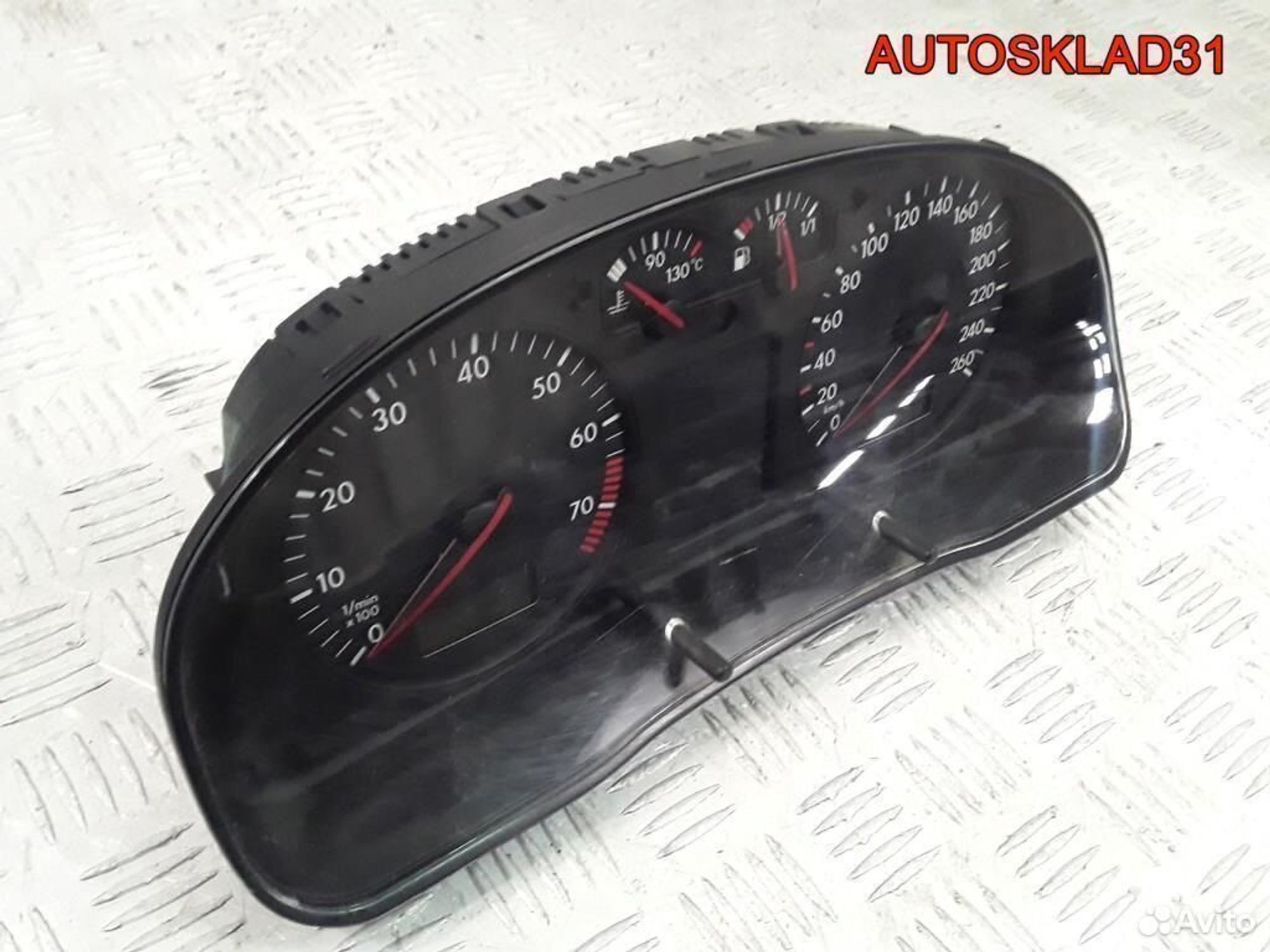 Панель приборов Volkswagen Passat B5 3B0920802, 3600 рублей, Дубовое