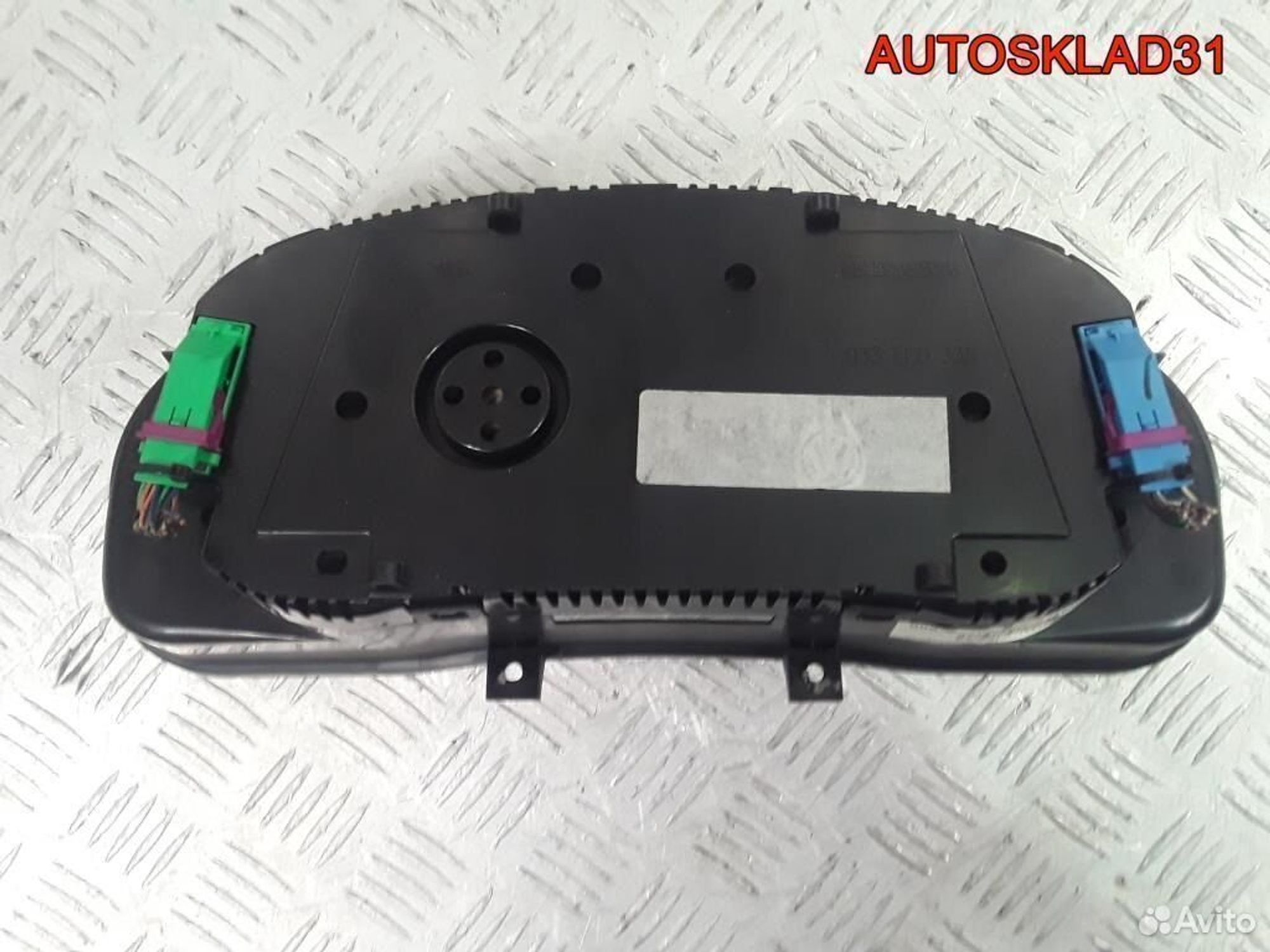 Панель приборов Volkswagen Passat B5 3B0920802, 3600 рублей, Дубовое