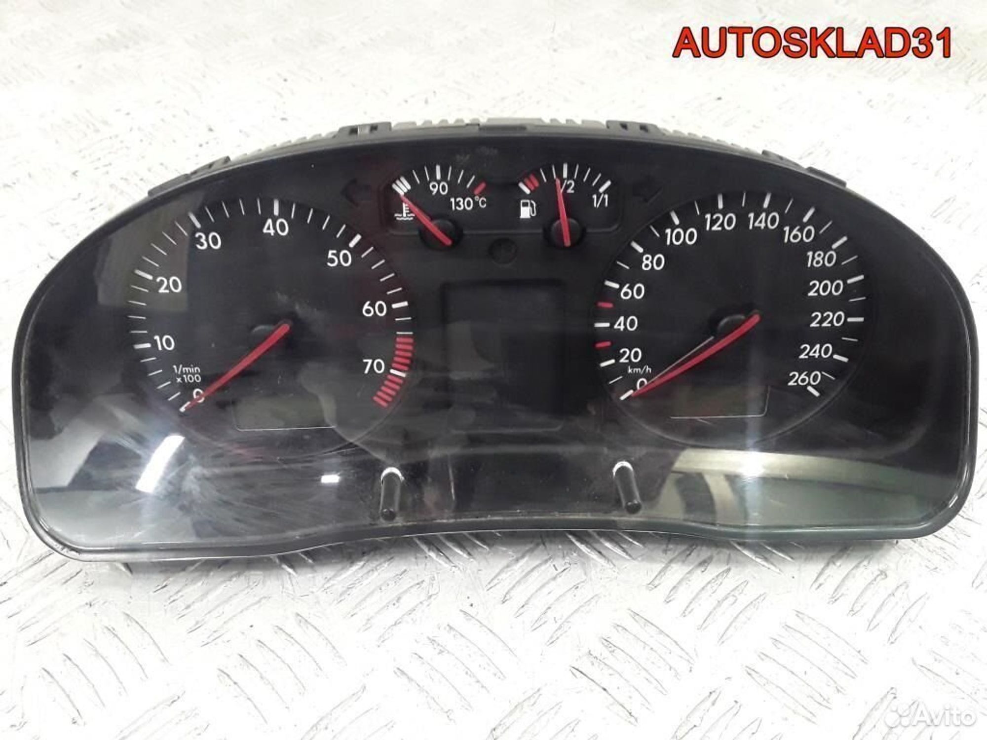 Панель приборов Volkswagen Passat B5 3B0920802, 3600 рублей, Дубовое