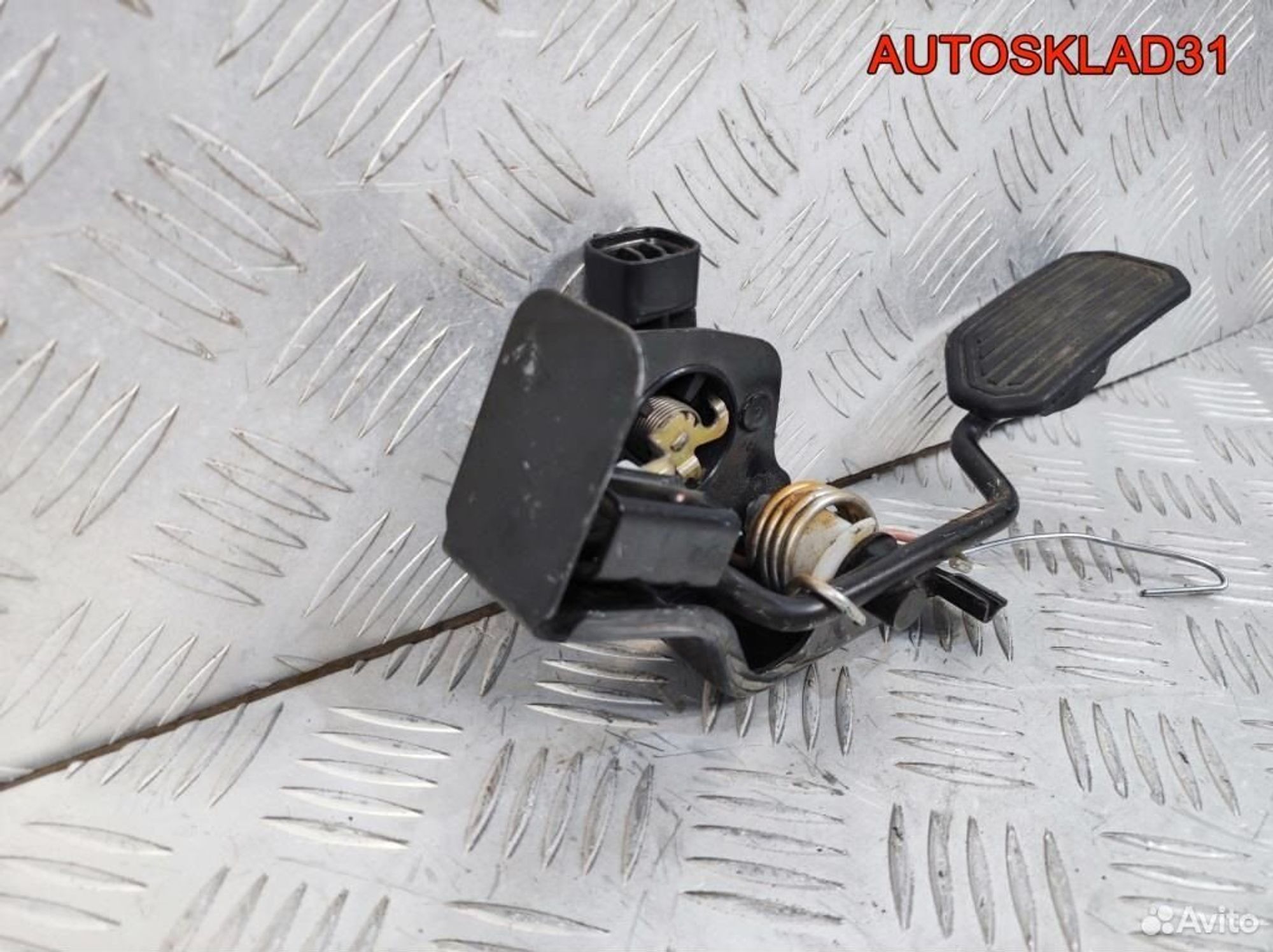 Педаль газа Toyota Avensis 2 7801013023, 1700 рублей, Дубовое