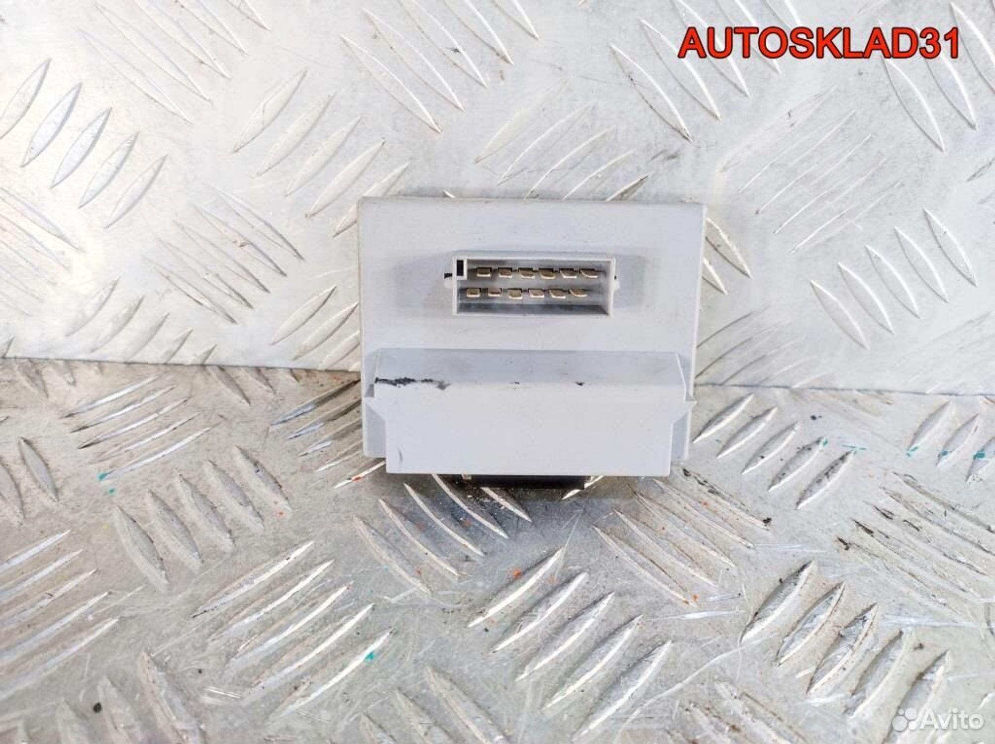 Блок управления фаркопа Opel Insignia 10R035755, 2600 рублей, Дубовое