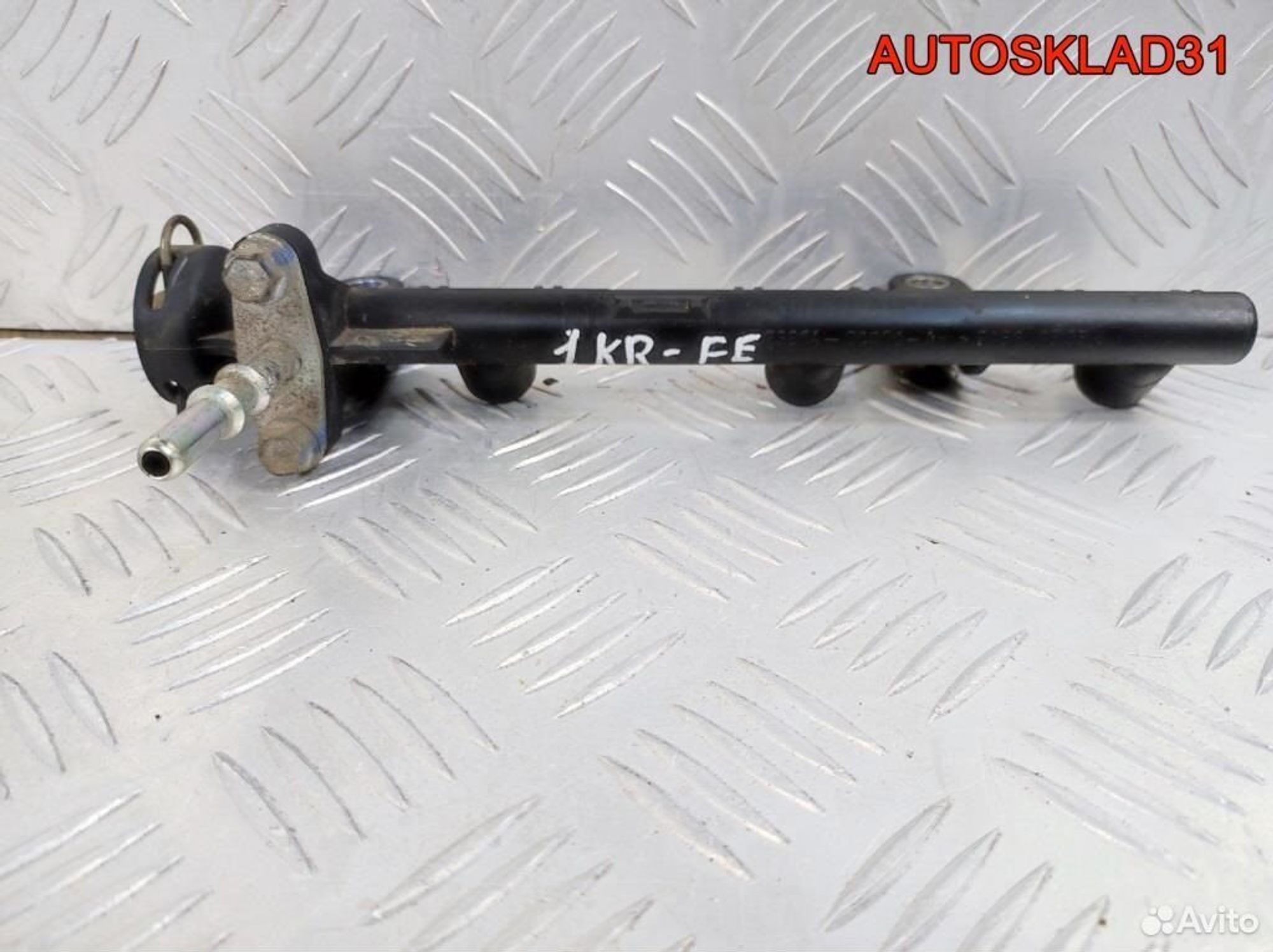 Рейка топливная Peugeot 107 1,0 1KR-FE 2381400010A, 1100 рублей, Дубовое