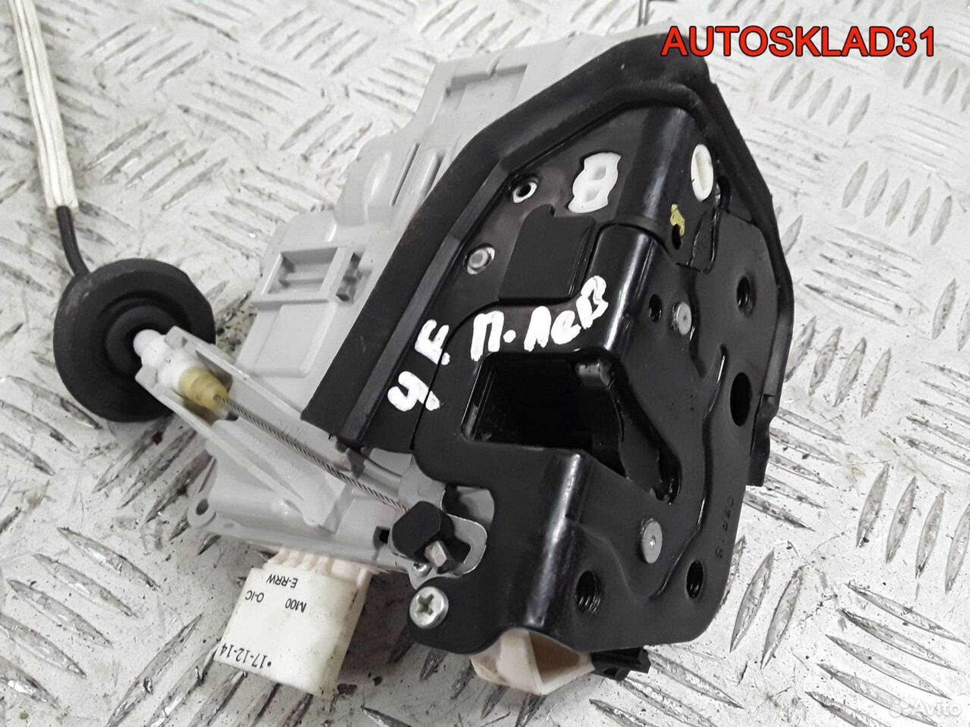 Замок двери передней правой Audi A6 C6 4F1837016, 4500 рублей, Дубовое