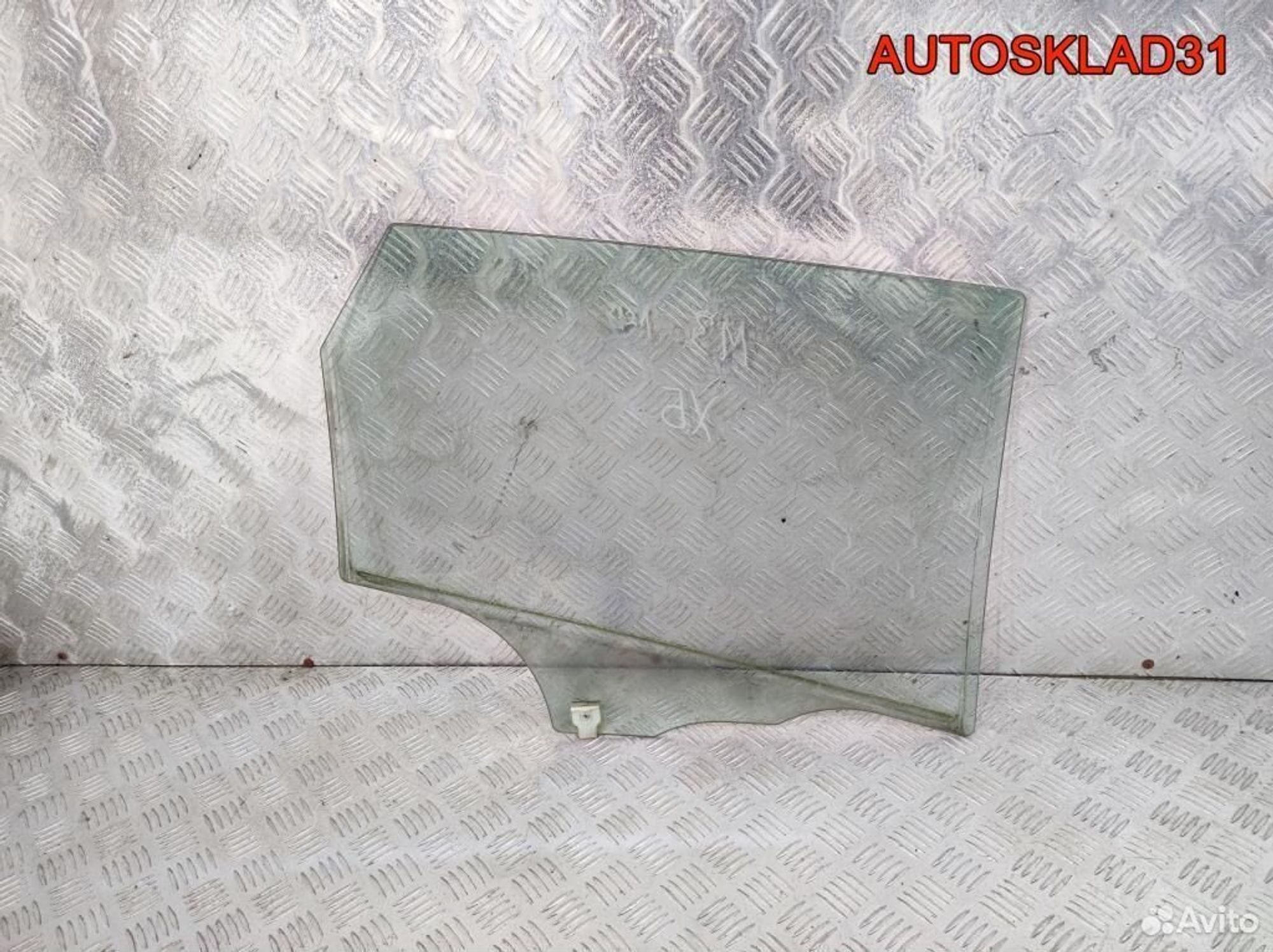 Стекло двери задней левой Mazda 3 BK bp4k73511c, 1100 рублей, Дубовое