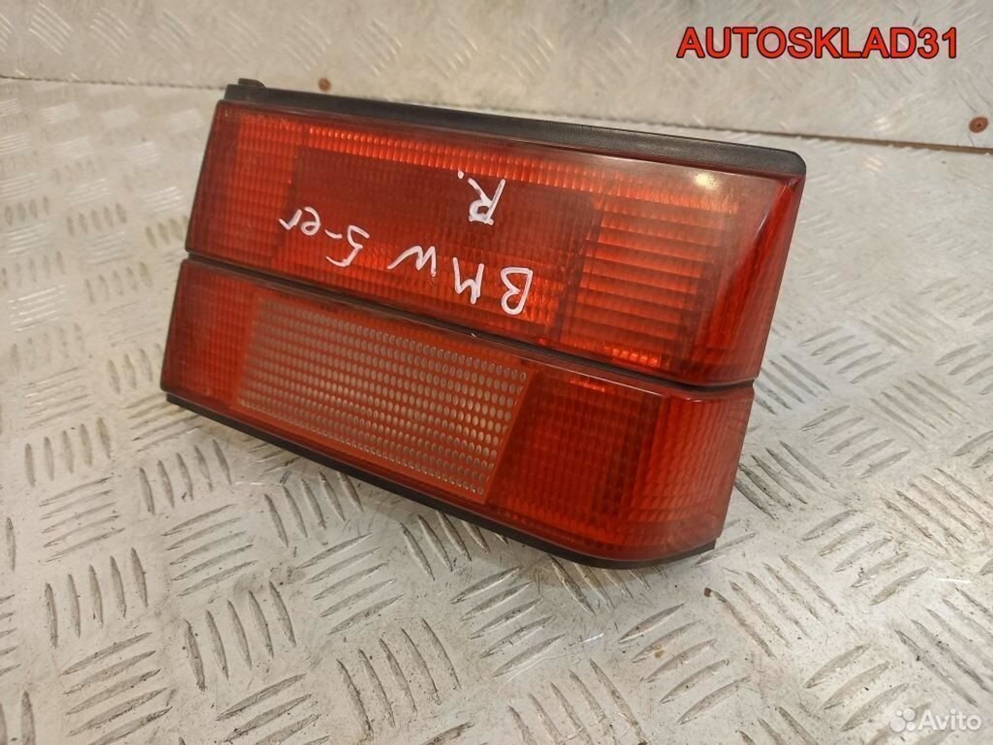 Фонарь задний внутренний правый BMW Е34 1384012, 1200 рублей, Дубовое