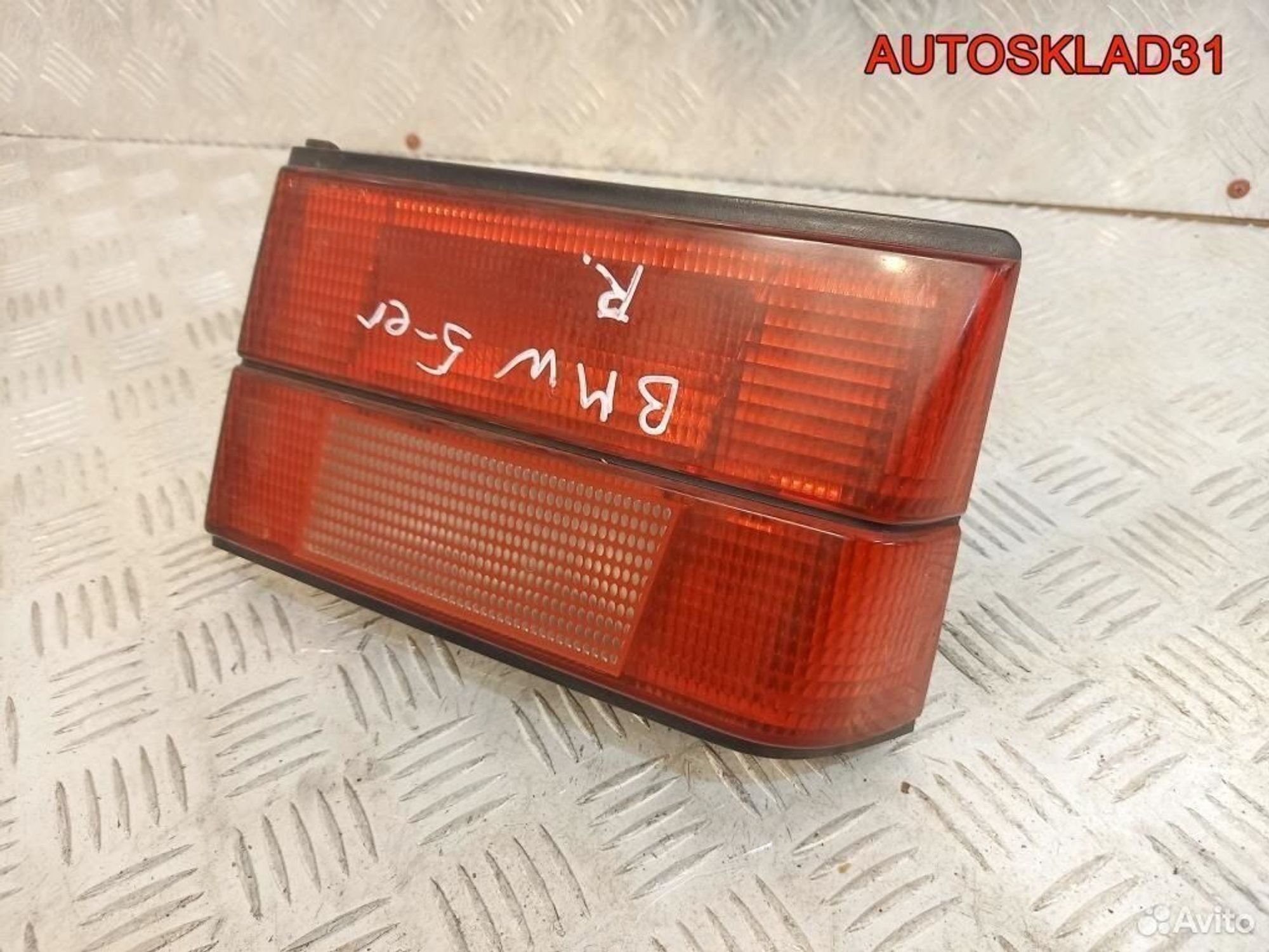 Фонарь задний внутренний правый BMW Е34 1384012, 1200 рублей, Дубовое